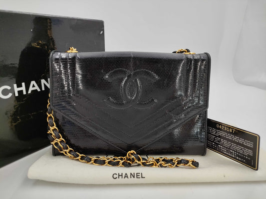 CHANEL Lizard Matlasse Shoulder Bag