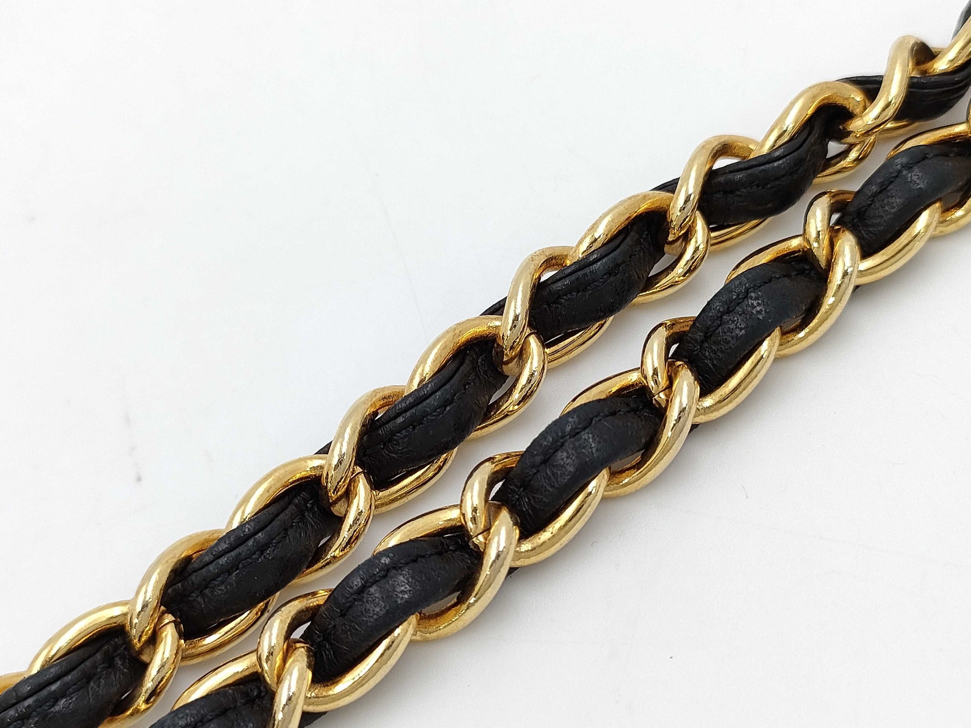 CHANEL Lizard Matlasse Shoulder Bag