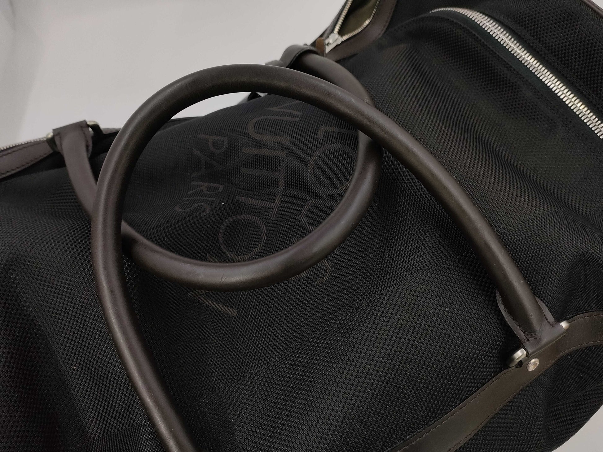 LOUIS VUITTON Damierjean Eol 60 Suitcase