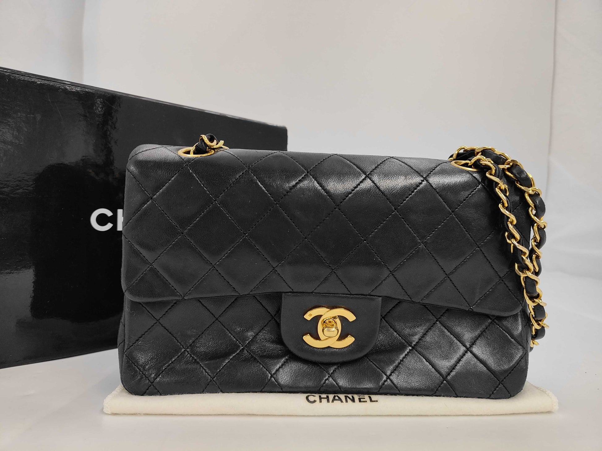 CHANEL Matlasse 25 Lambskin W Flap/Chain Shoulder Bag