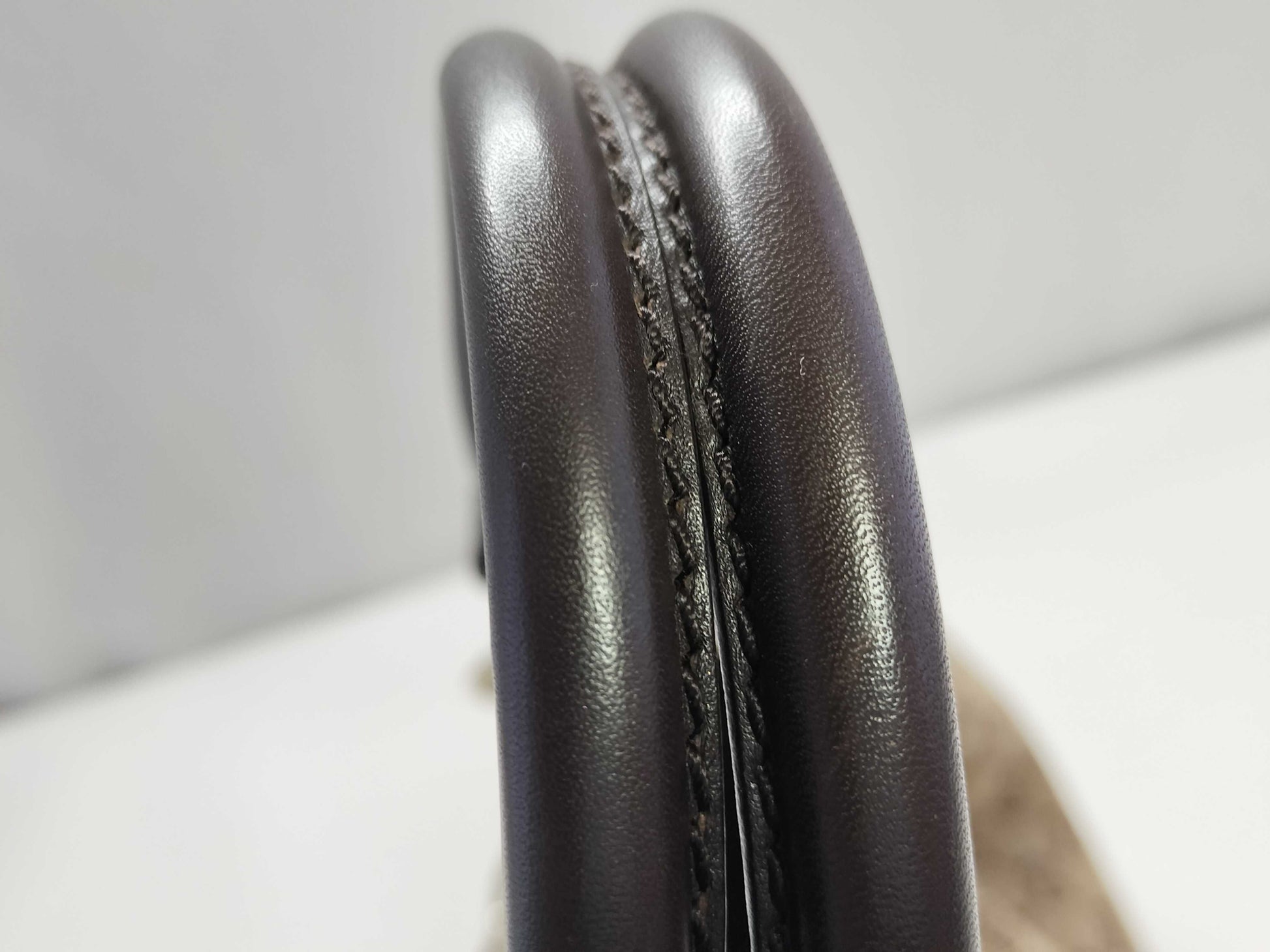 GUCCI GG Canvas Sukey Handbag 211944 Handbag