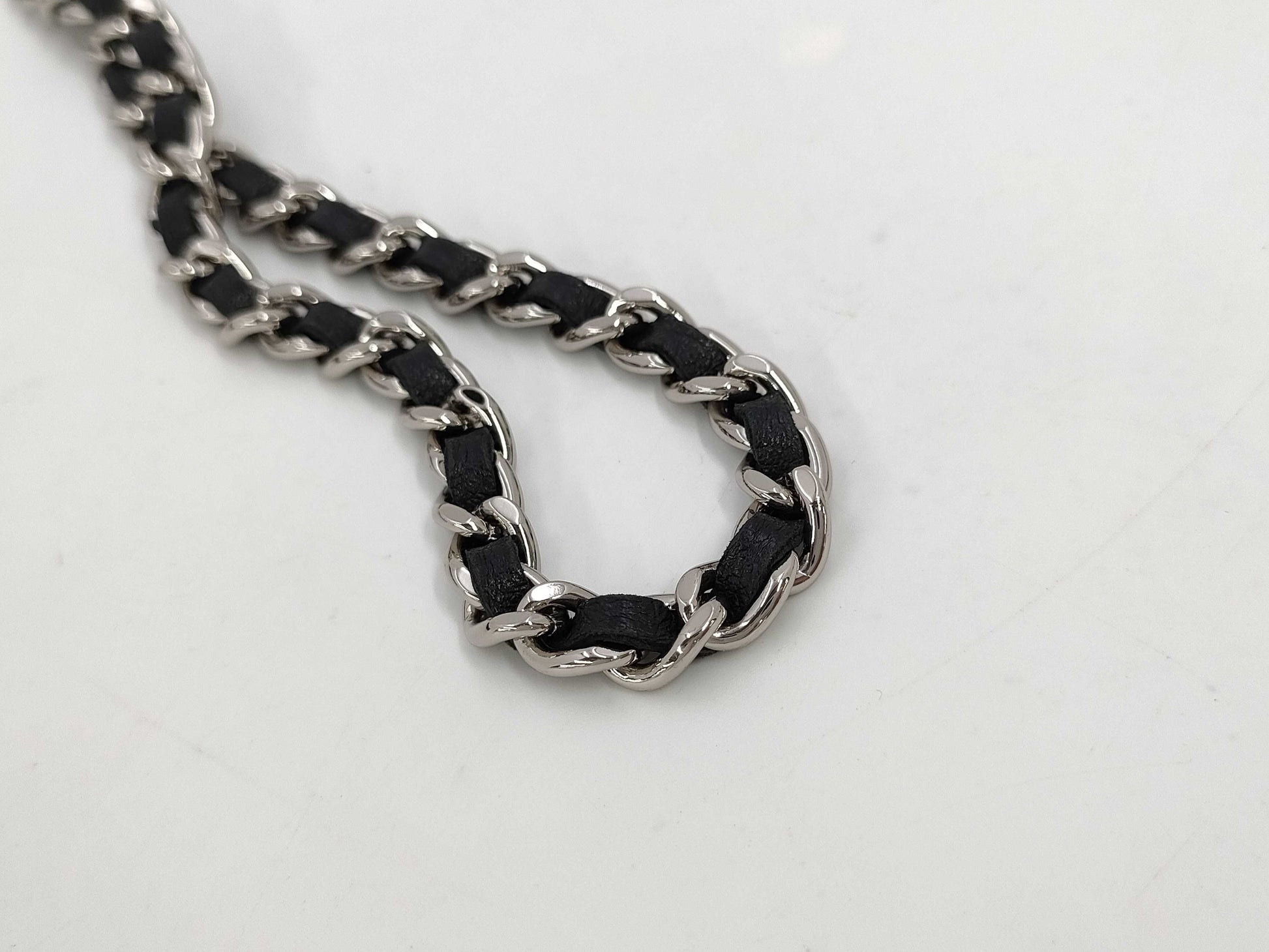 CHANEL Matlasse Chain Wallet Lambskin Shoulder Bag