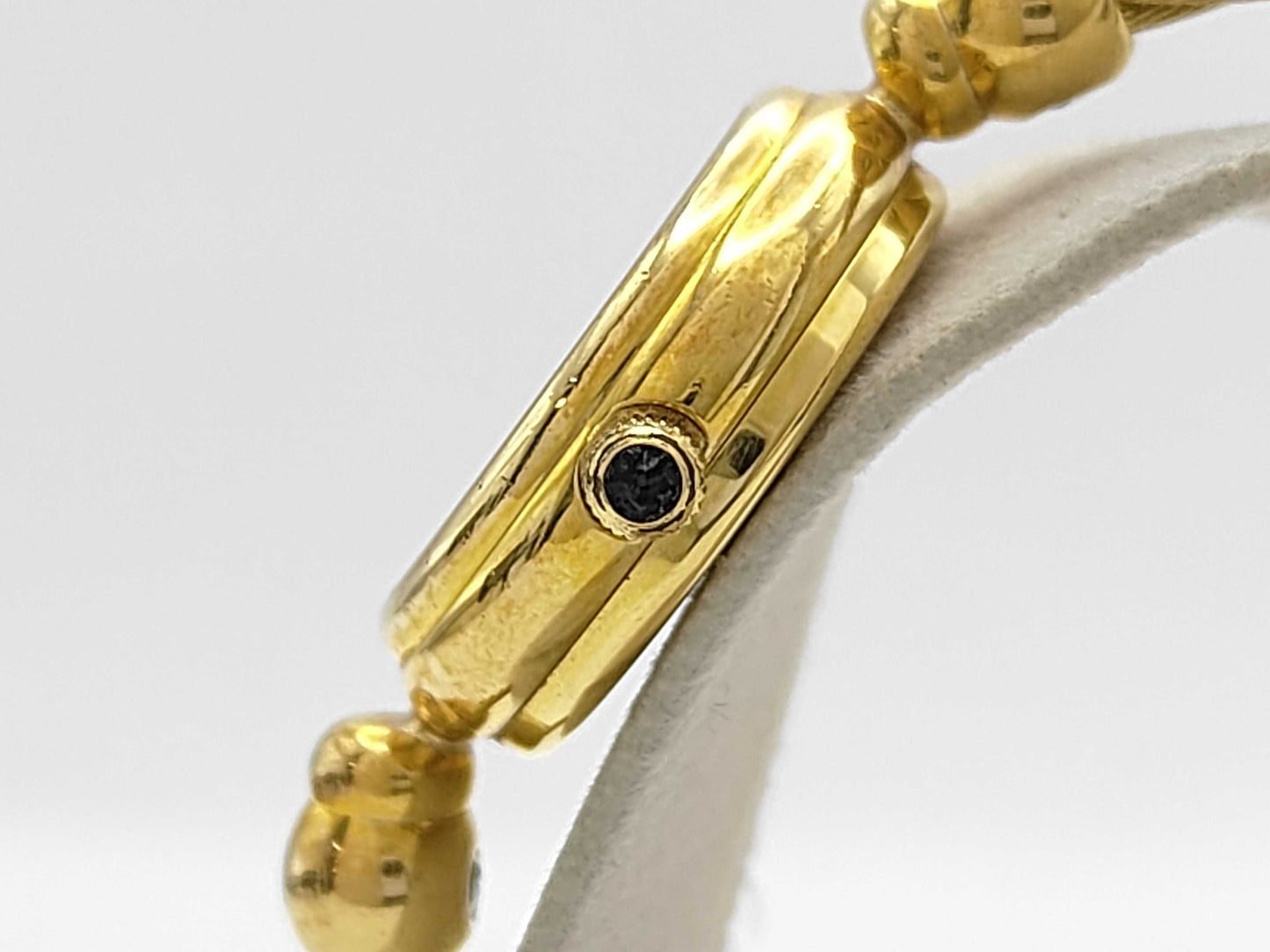 GUCCI 2700.2.1 0229316 Quartz Shell Dial Women's Watch