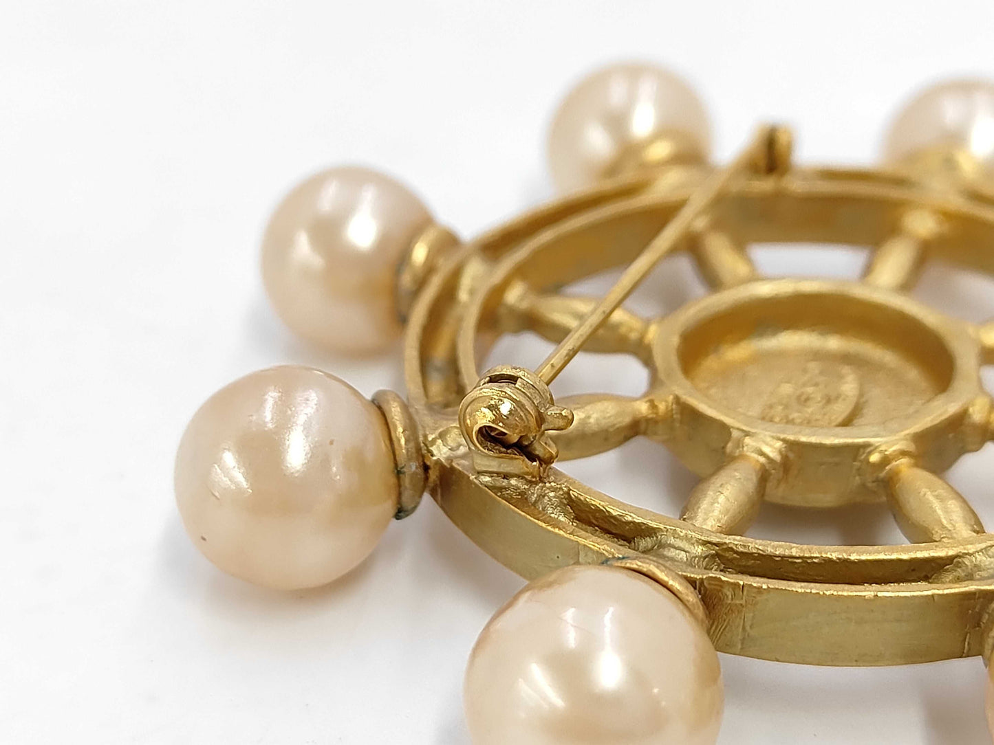 CHANEL Rudder Pearl Brooch 94P Brooch
