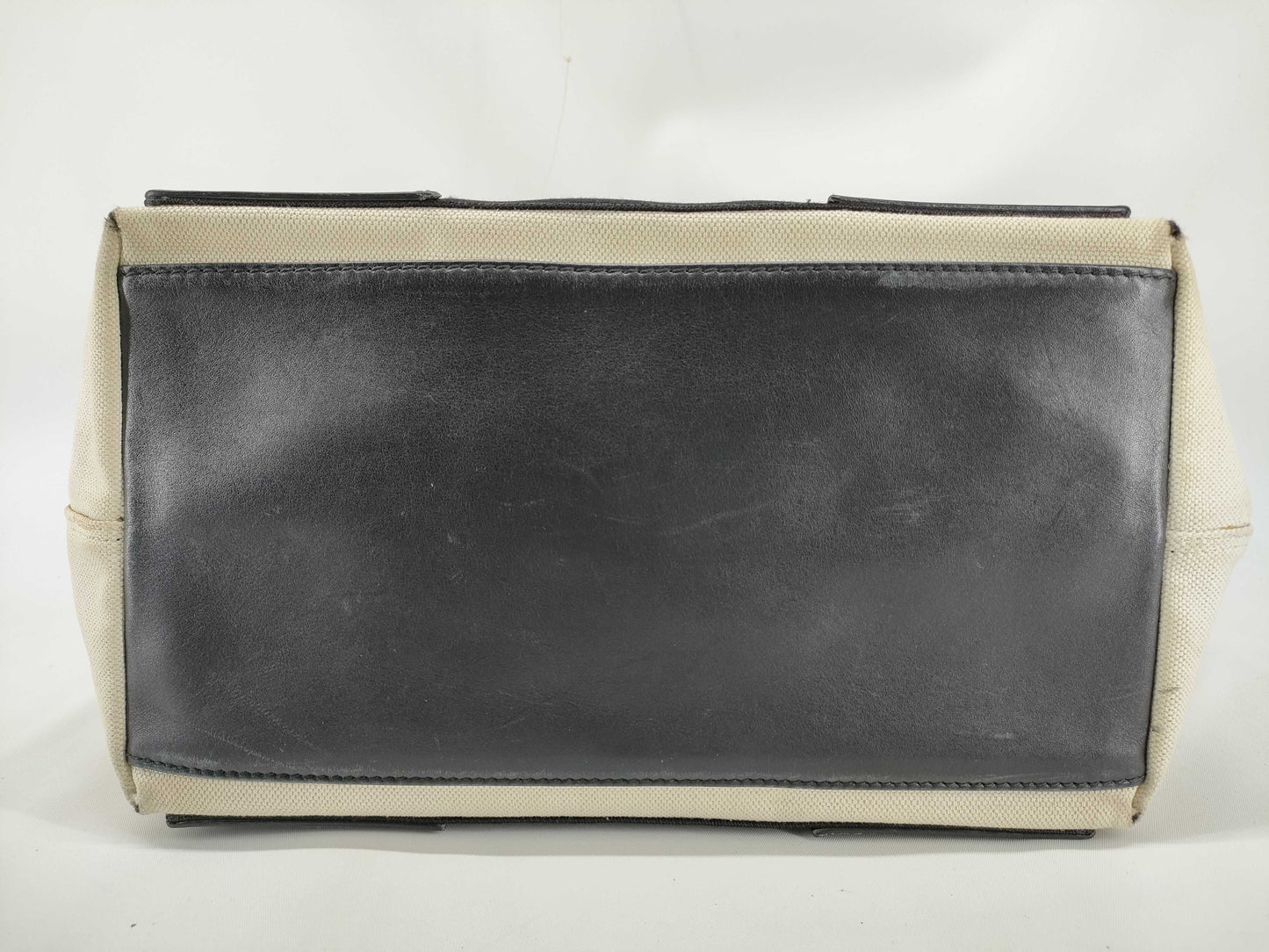 BALENCIAGA Navy Bath 339933 Included: Pouch and Bag