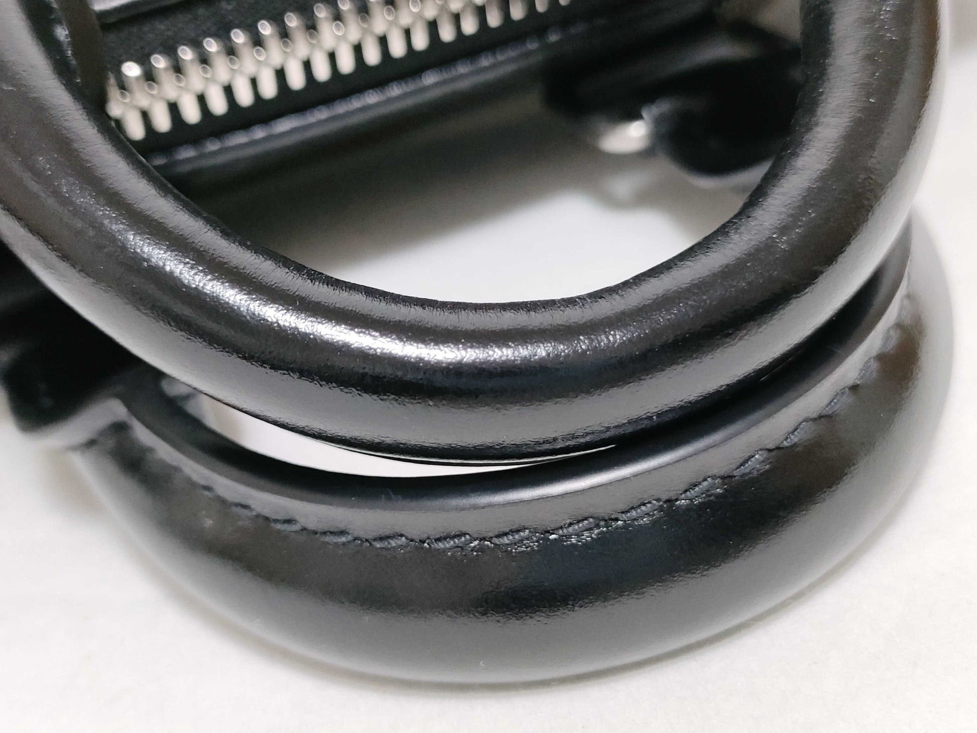 LOUIS VUITTON LV Night Keepall Cargo Bandouliere 25 M13988 RFID. Accessories: Box, dust bag, receipt, paper bag.