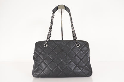 CHANEL Caviar Big Coco Chain Tote 14th Tote Bag
