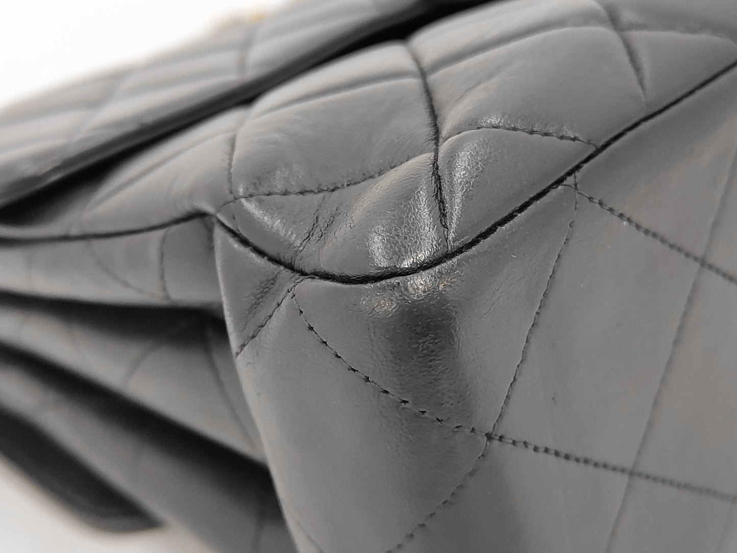 CHANEL Chain Shoulder Bag in Black and Gold