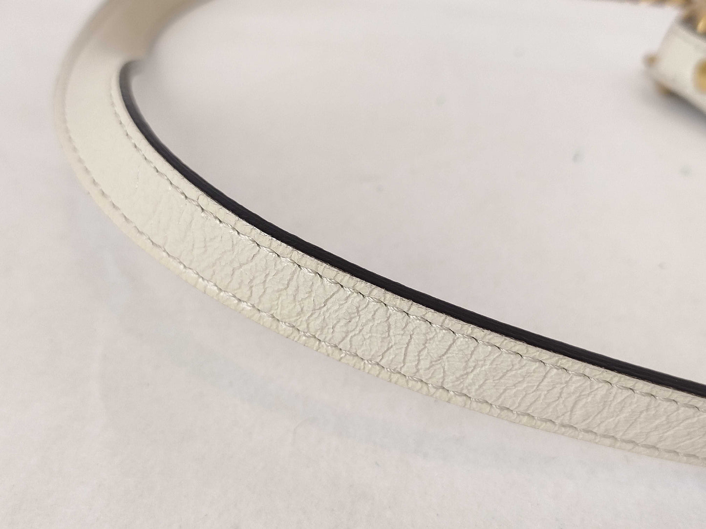 GUCCI GG Marmont Round Chain Shoulder Bag in Ivory Leather 