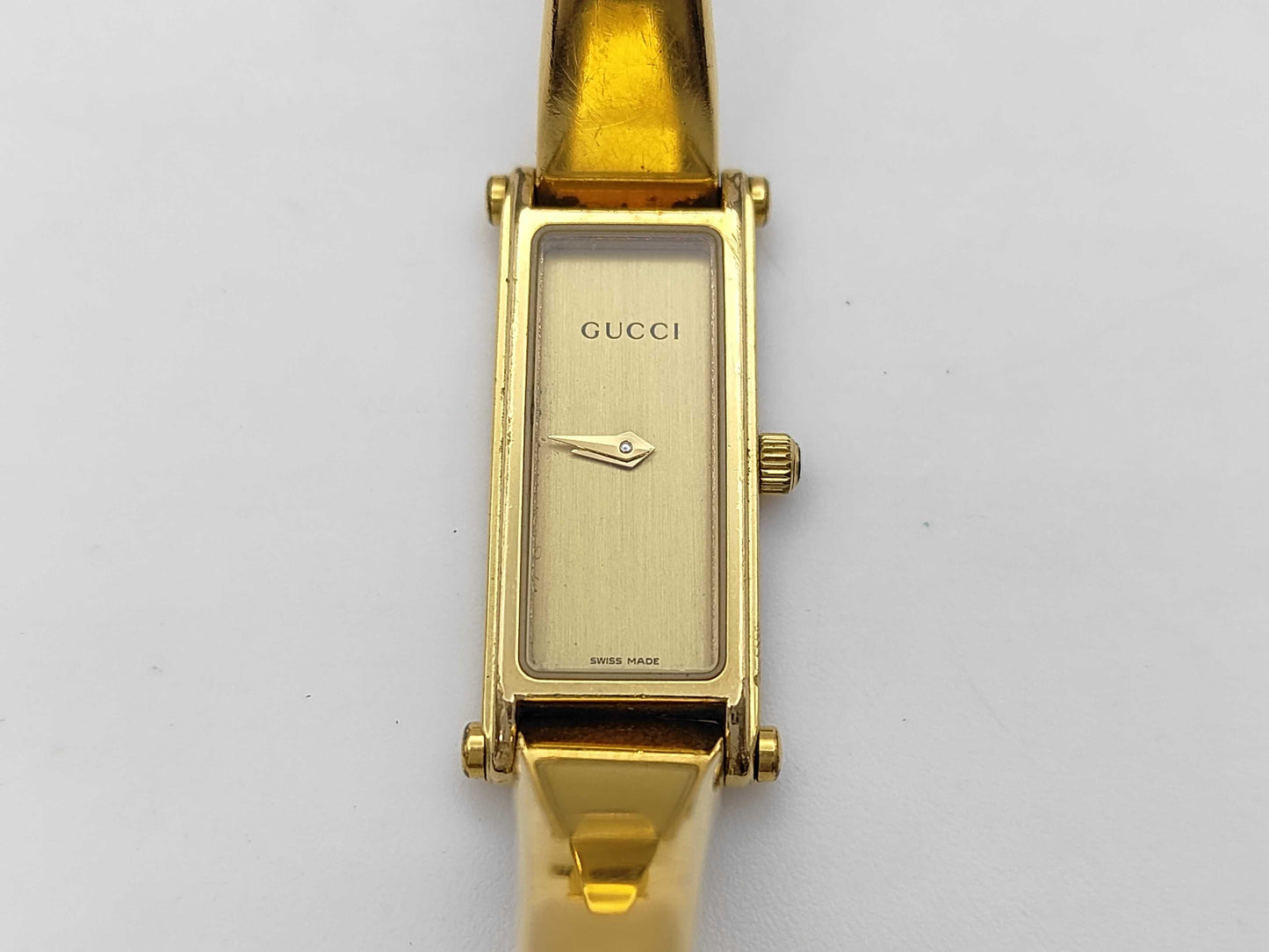 GUCCI 1500L 10245107 Quartz Gold Dial Women's Watch