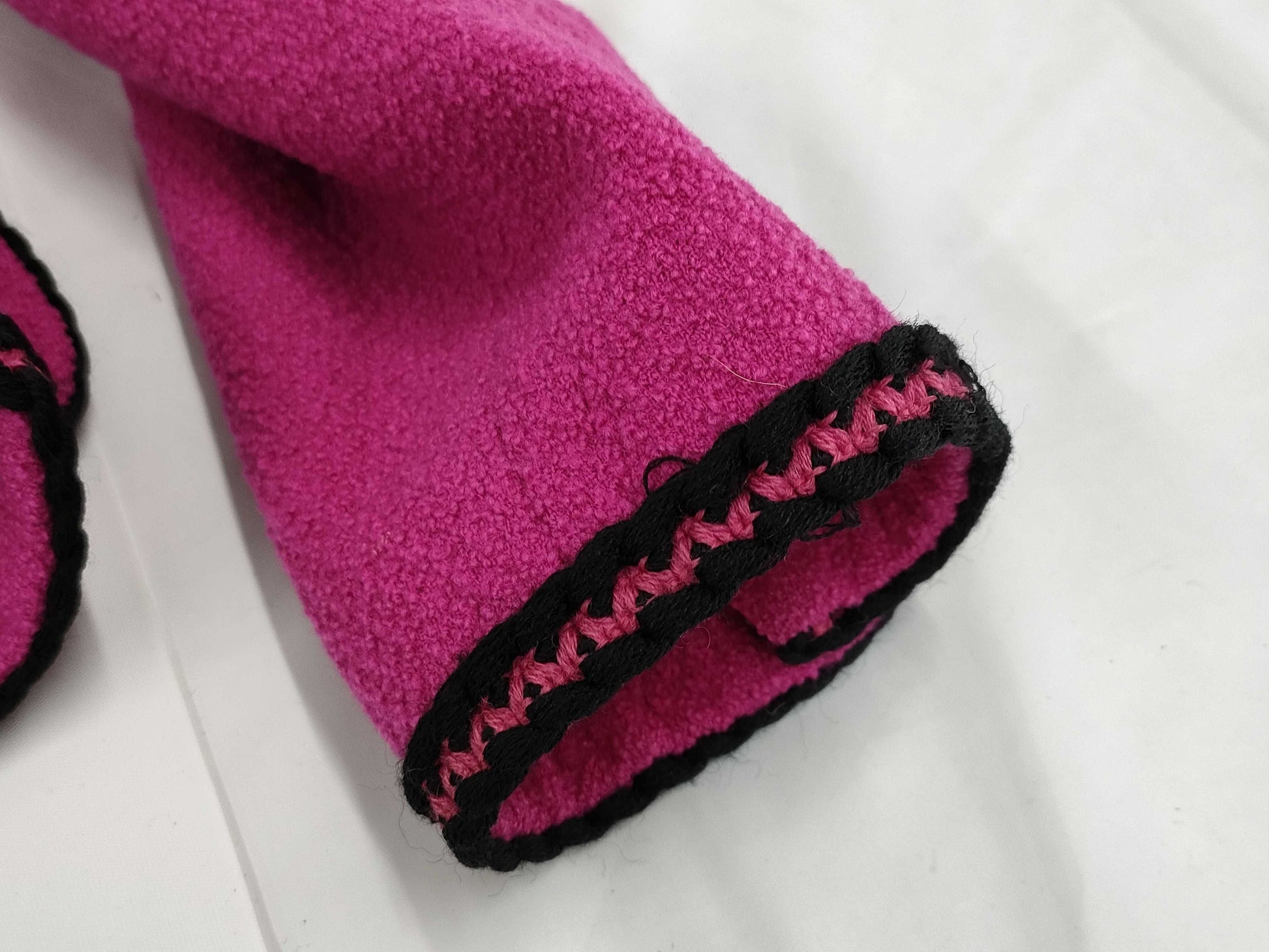 CHANEL Fall/Winter Vintage Jacket Pink x Black Jacket