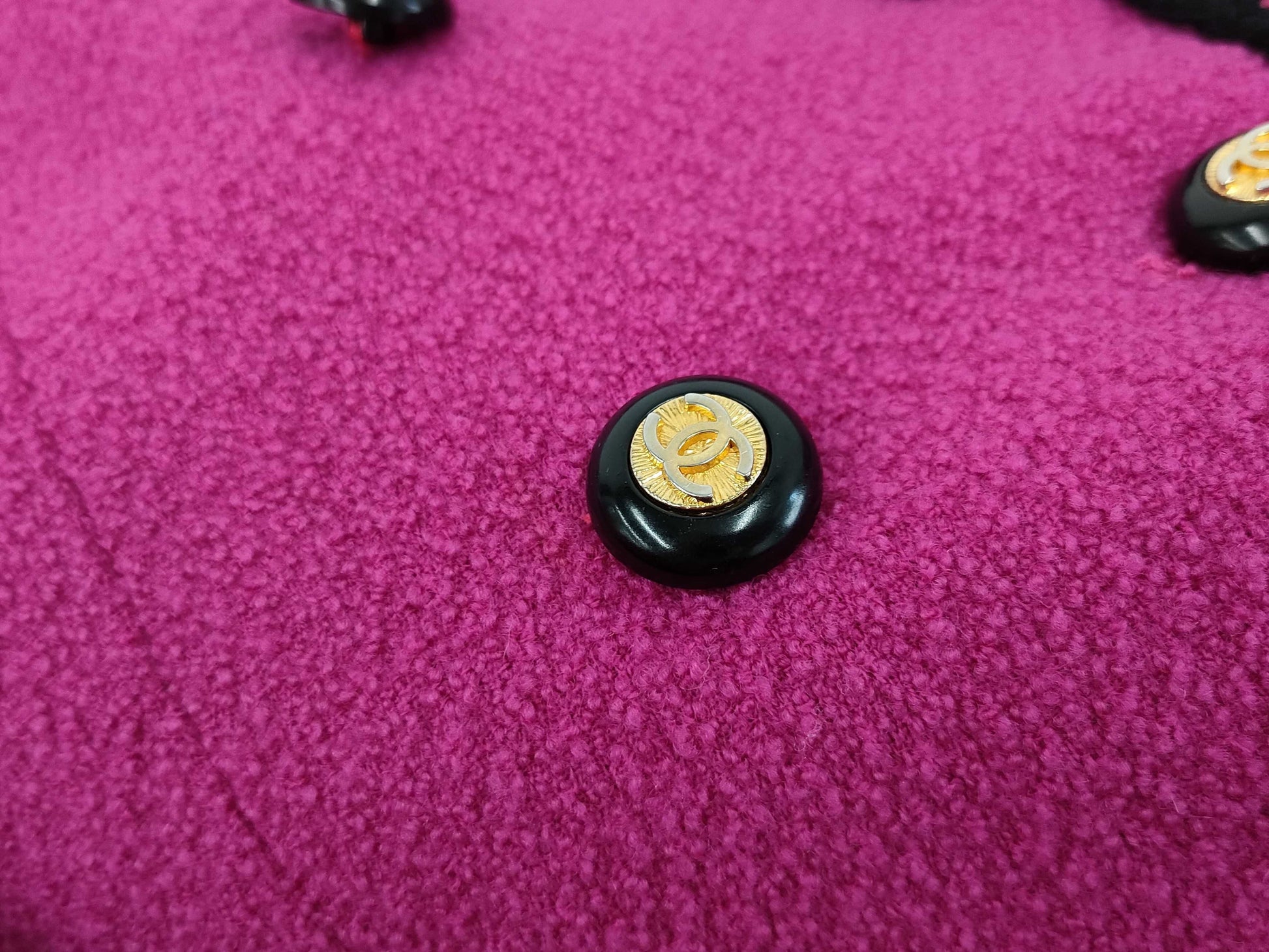 CHANEL Fall/Winter Vintage Jacket Pink x Black Jacket