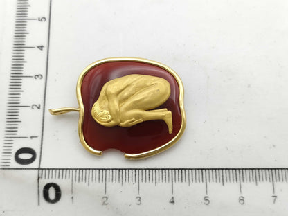 Carrera y Carrera Apple Motif Adam and Eve Colored Stone Pendant Top 750 11.3g 