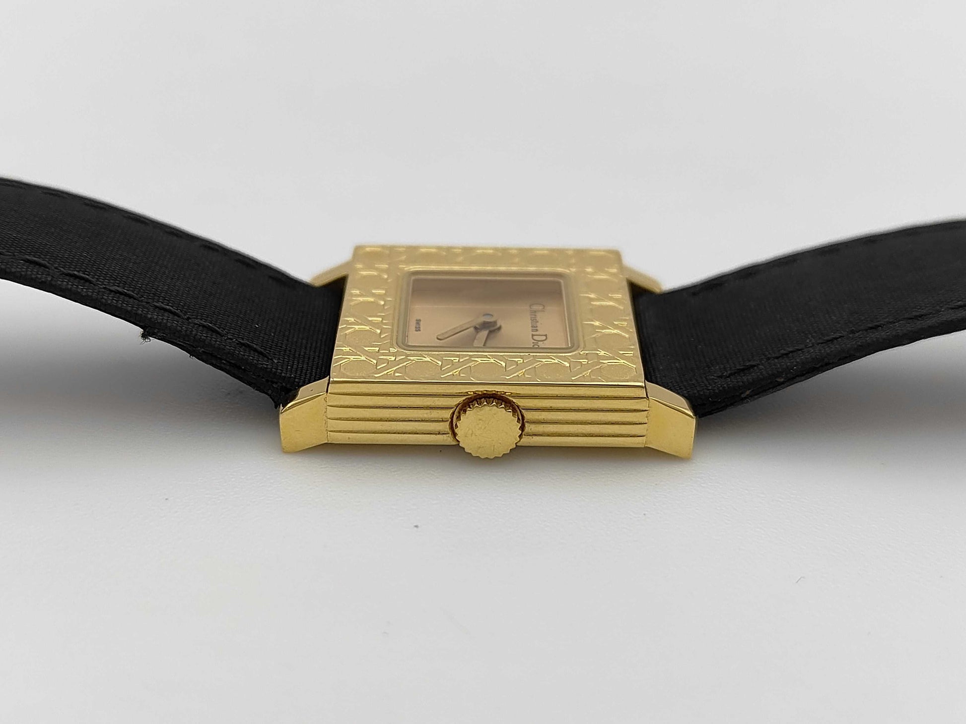 Dior D60-150 AA7998 Quartz Women's Watch