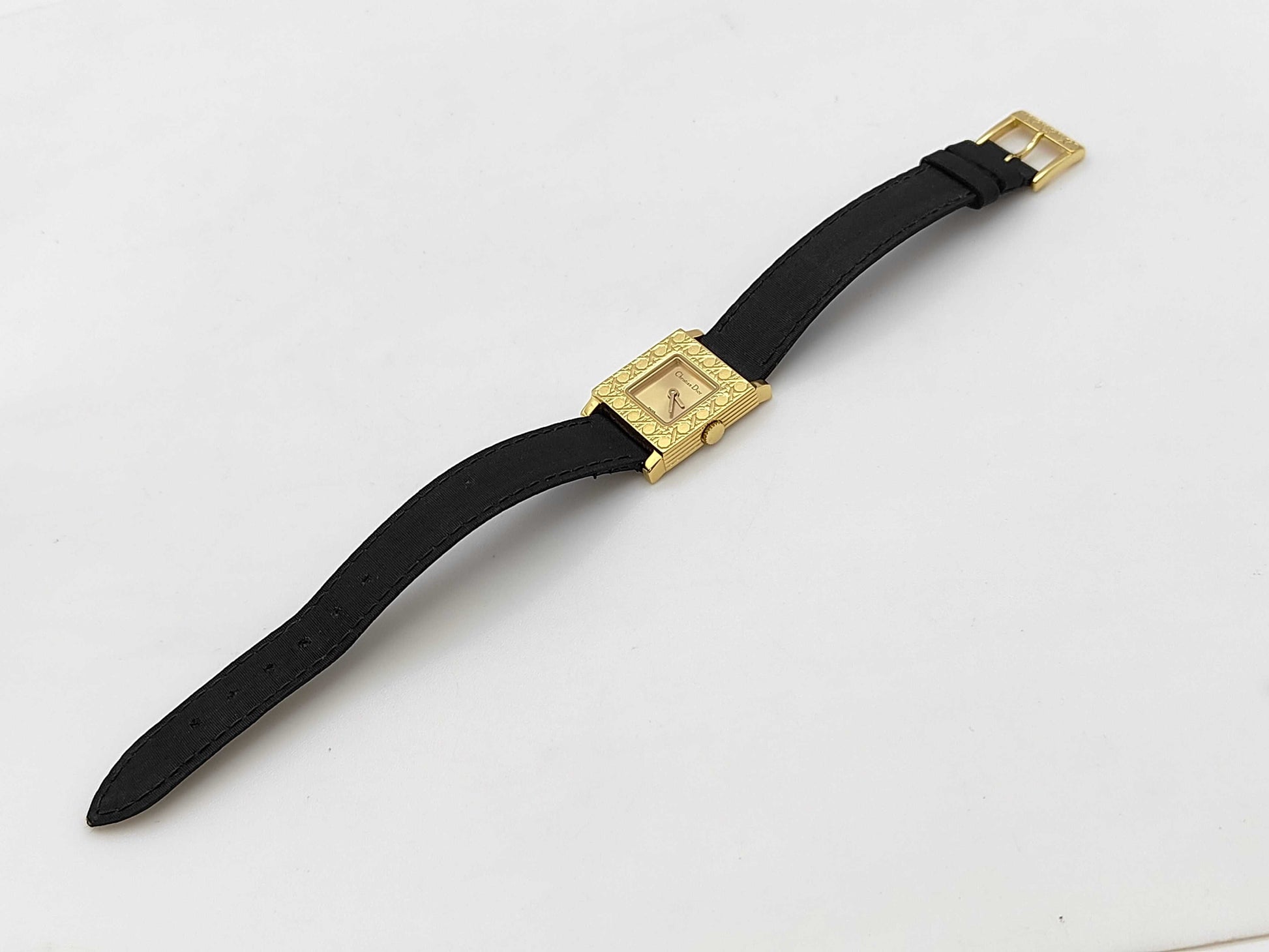 Dior D60-150 AA7998 Quartz Women's Watch