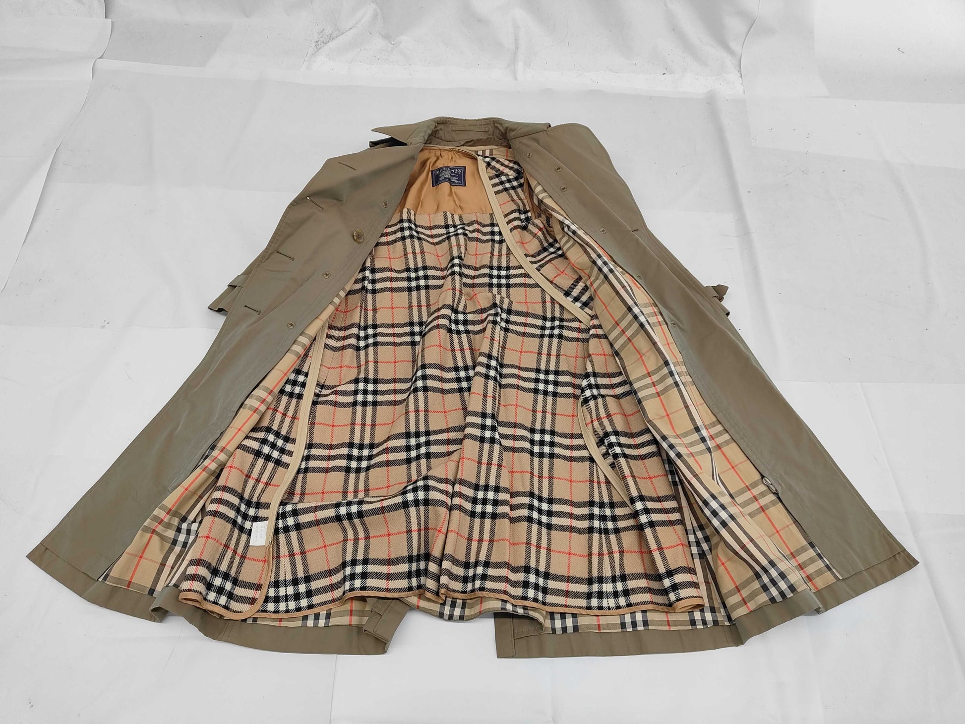 BURBERRY Coat Size 82A C-TK83 Coat