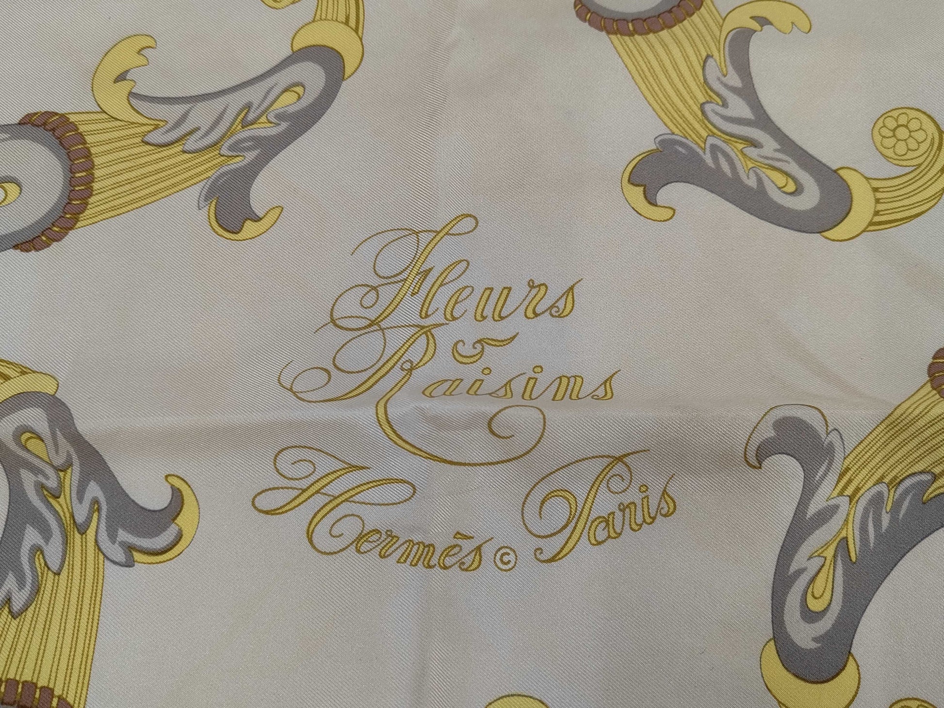 HERMES Boyfriend 2-Piece Set Summary Scarf