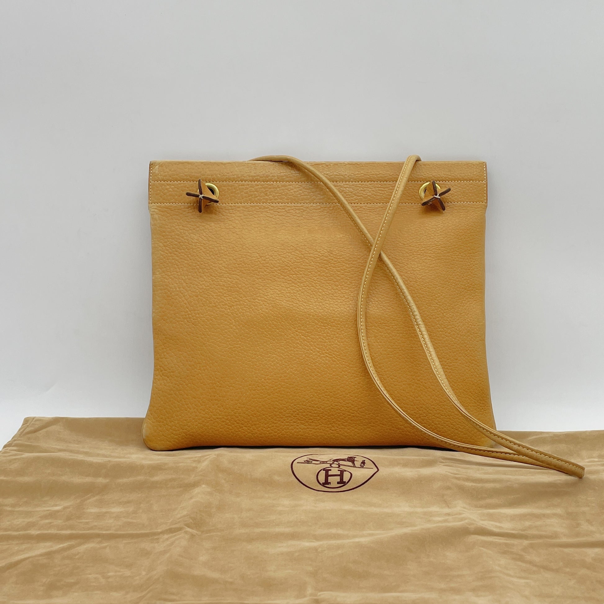 HERMES HERMES Arine ○L Shoulder Bag