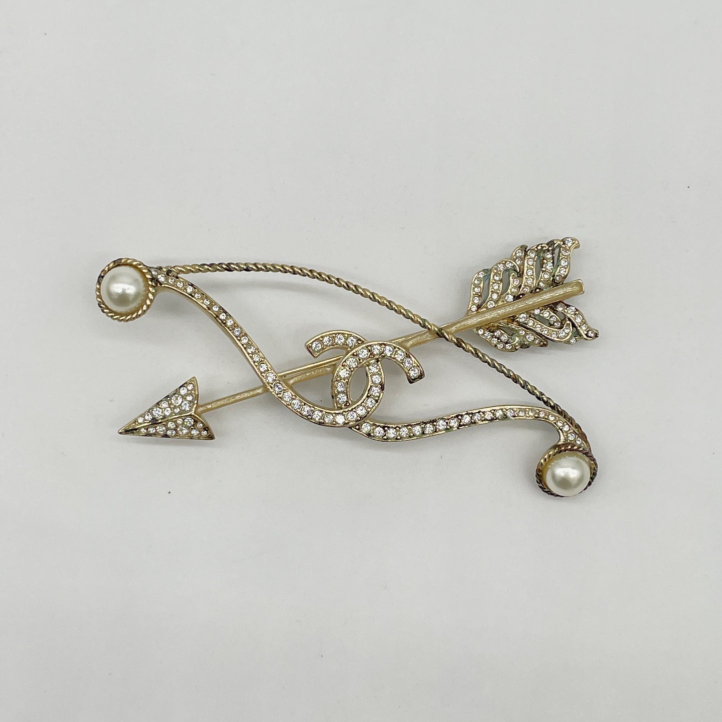 CHANEL Coco Mark Arrow Pearl Brooch 18C Brooch