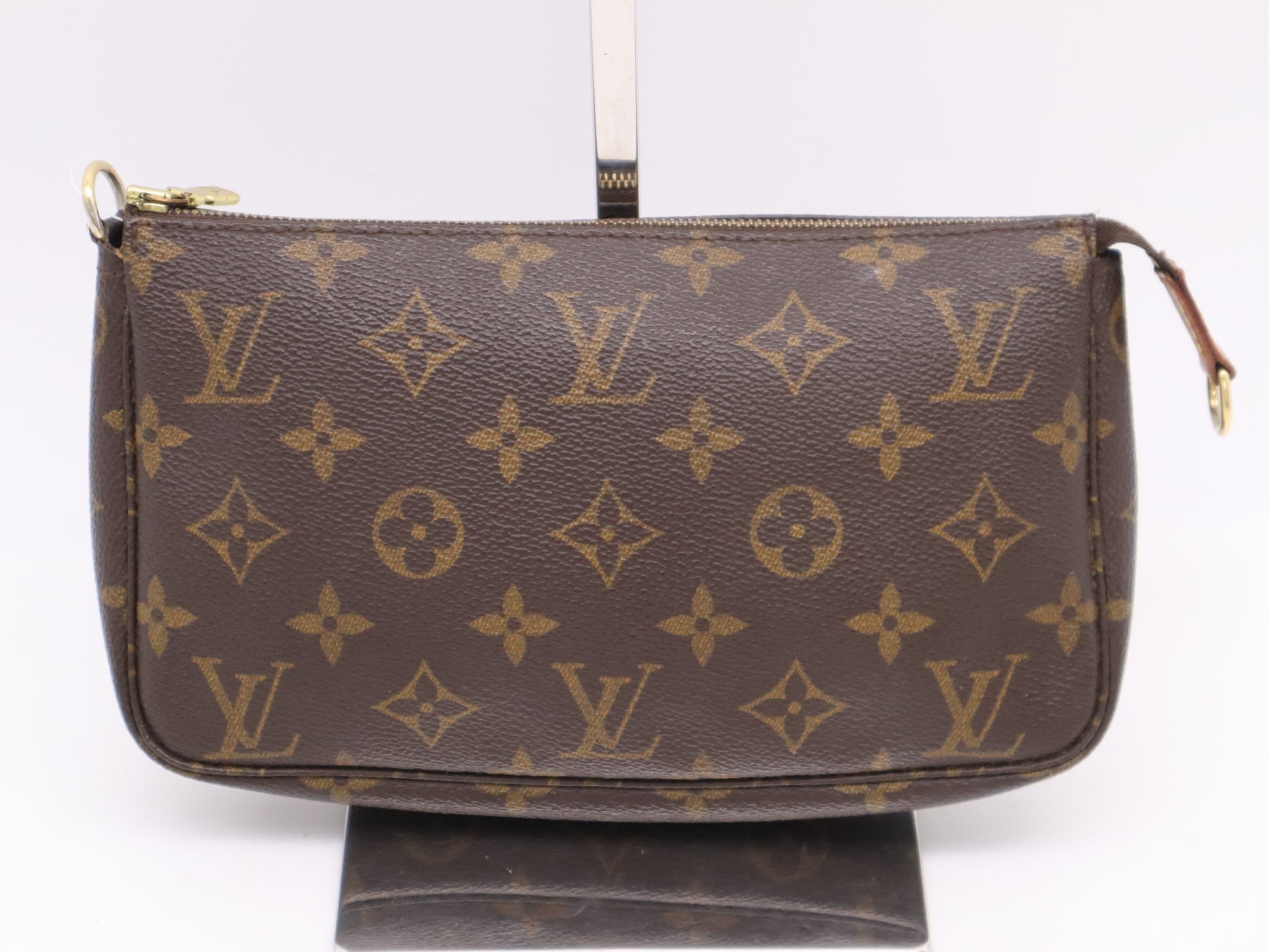 LOUIS VUITTON M51980 Monogram Pochette Accessory Pouch