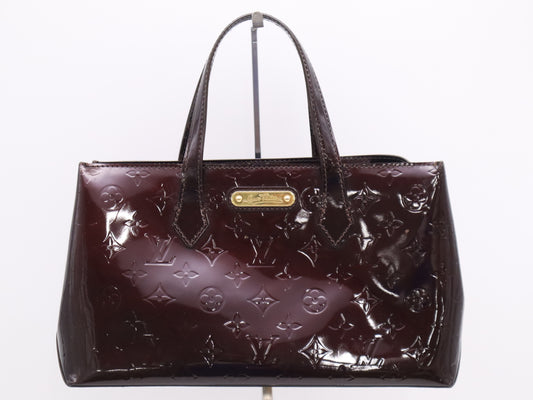 LOUIS VUITTON M93641 Verni Wilshire PM Amarant Handbag