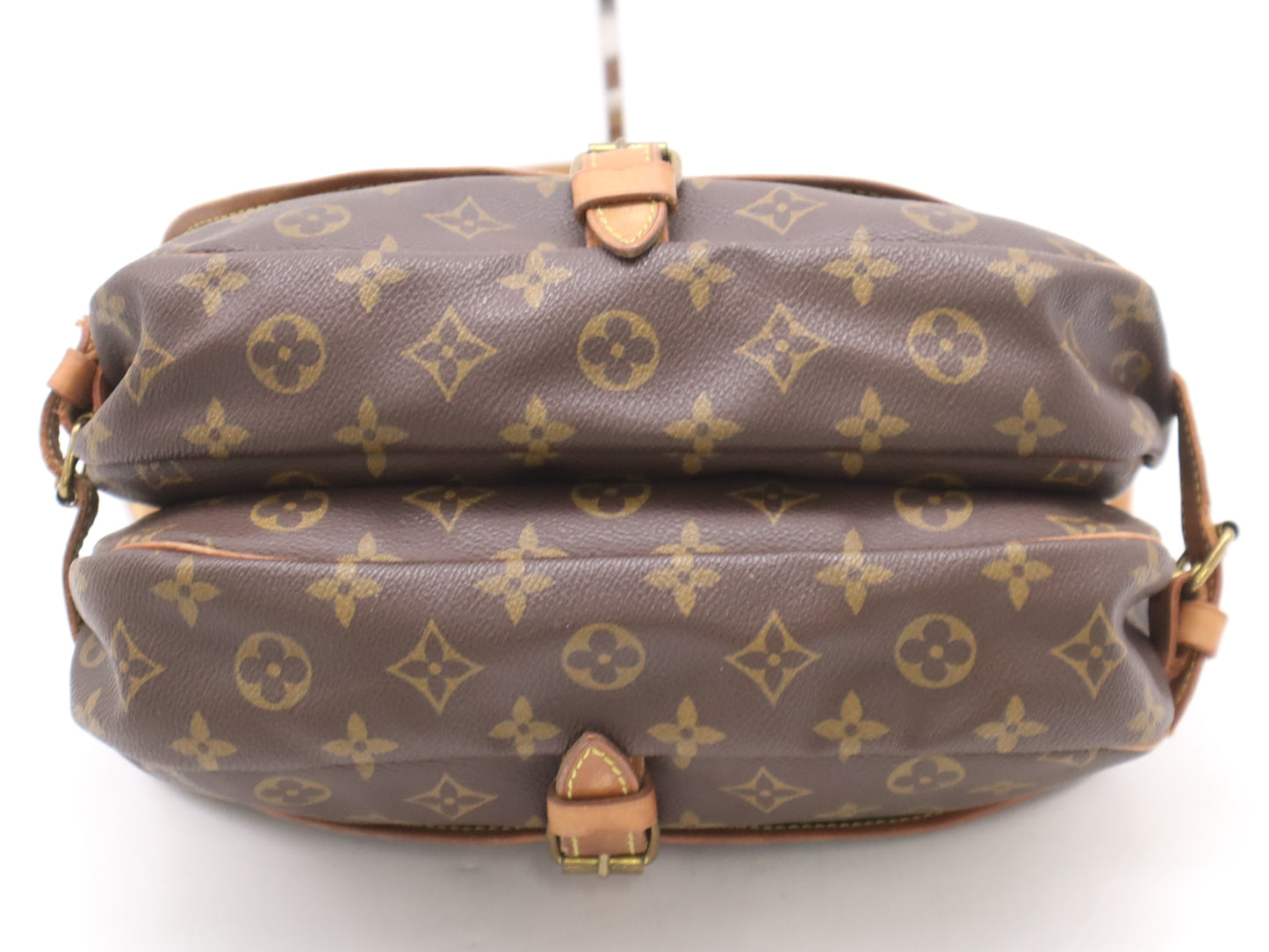 LOUIS VUITTON M42256 Monogram Saumur 30 Shoulder Bag