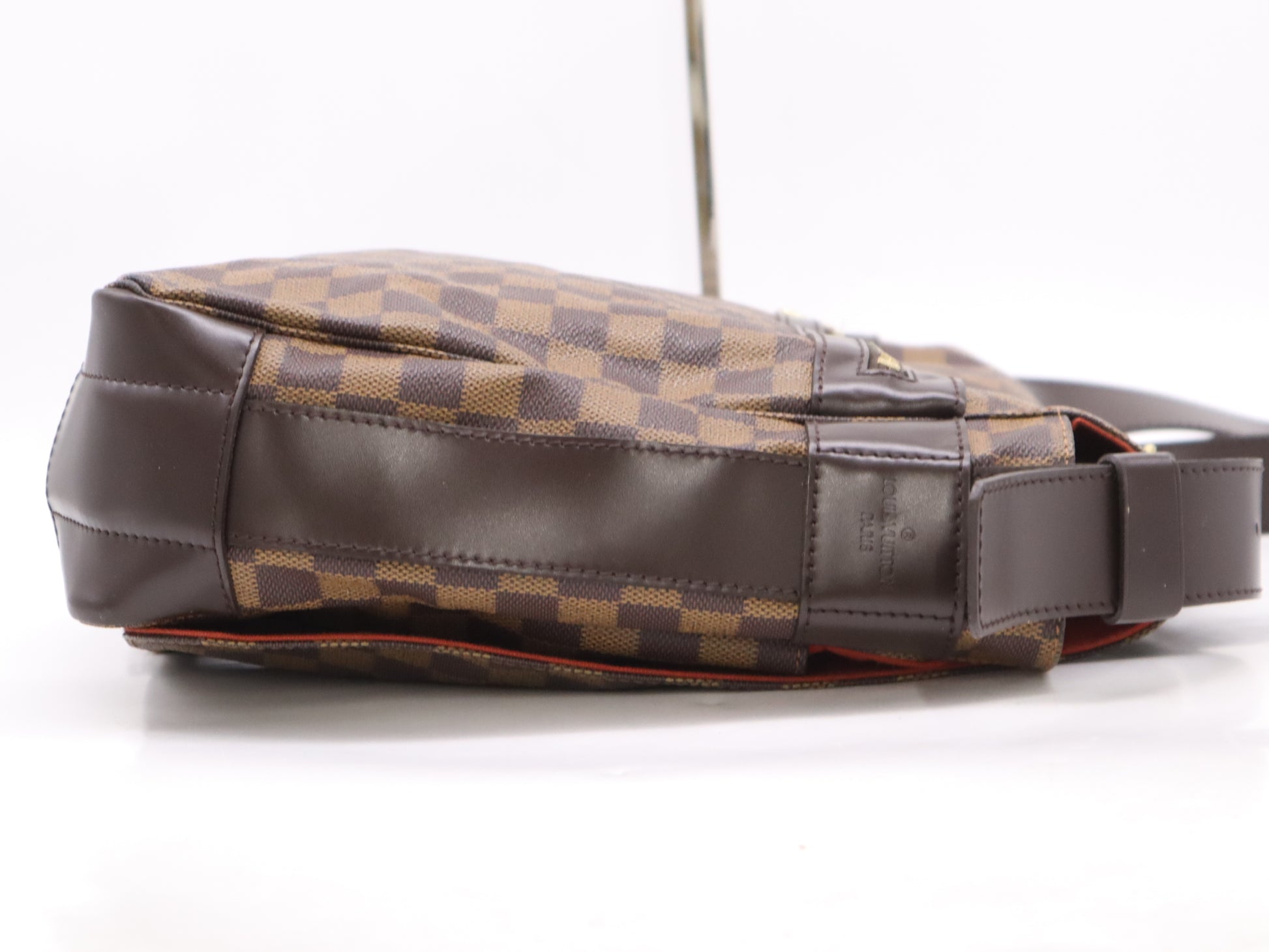 LOUIS VUITTON N45258 Damier Bastille Shoulder Bag