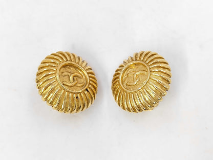 CHANEL GV Coco Mark Earrings with Comments and Box
