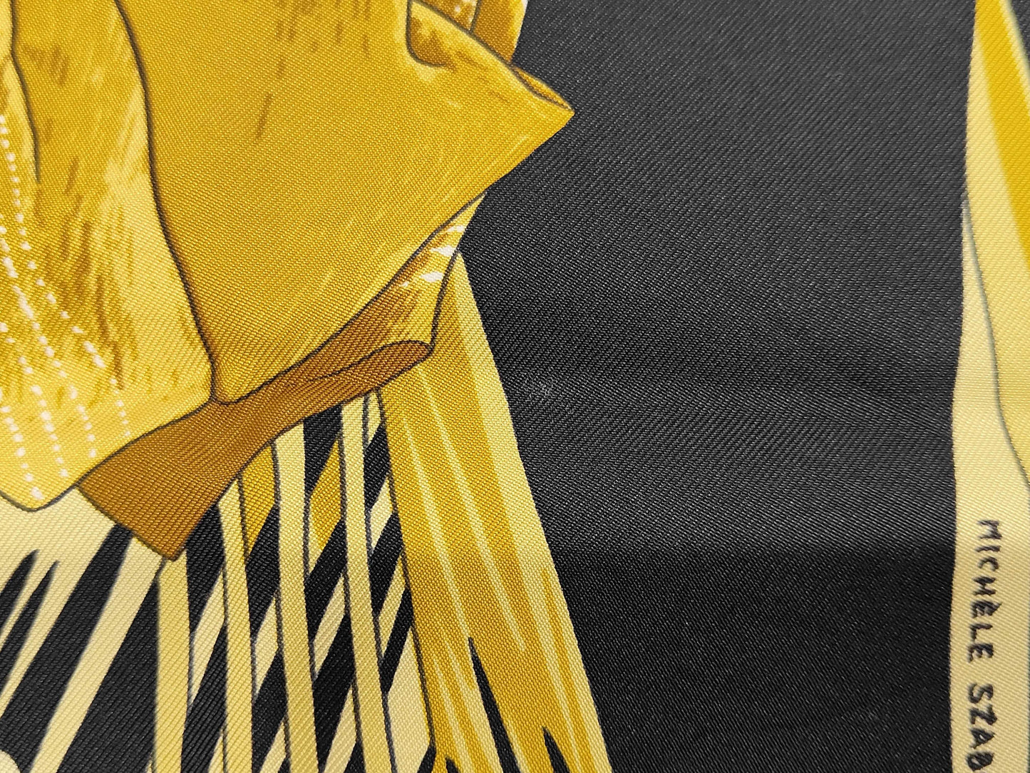 HERMES Silk Carré 90 TURBANS DES REINES Queen's Turban Scarf Black Brown