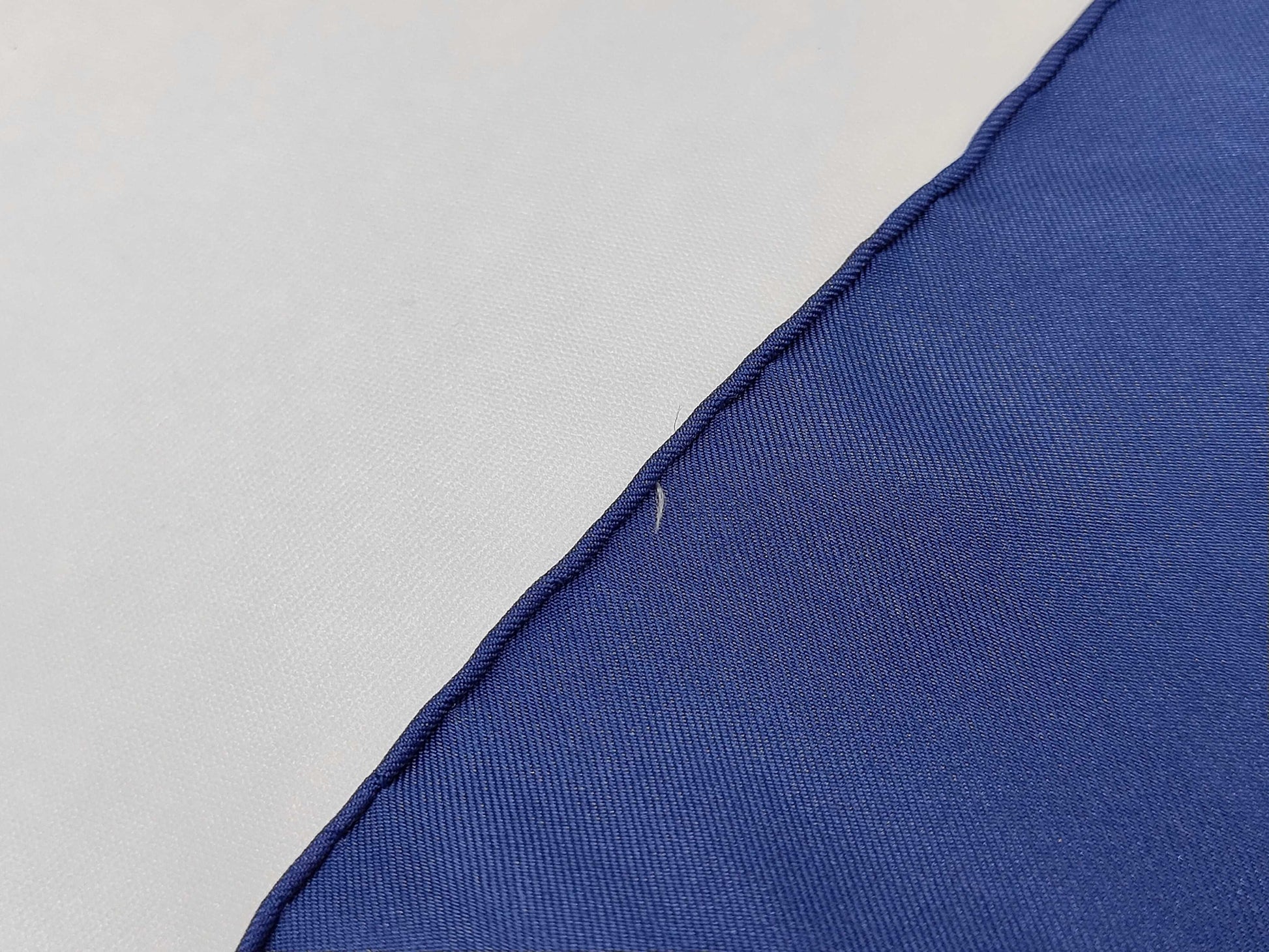 HERMES Silk Carré 90 LES RUBANS DU CHEVAL Horse Ribbon Blue Multicolor Scarf