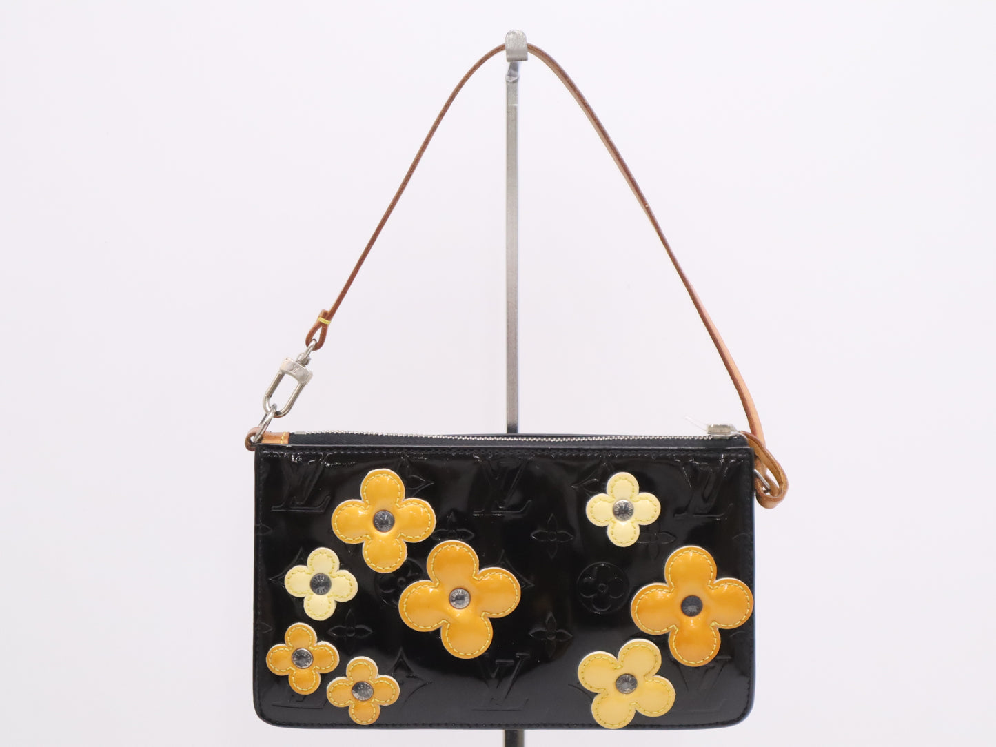 LOUIS VUITTON M92245 Verniflower Lexington Black Pouch