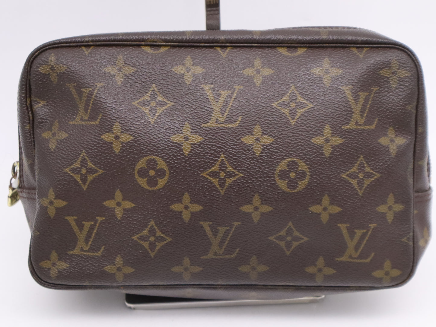 LOUIS VUITTON M47524 Monogram Truss Toilette 23 Pouch