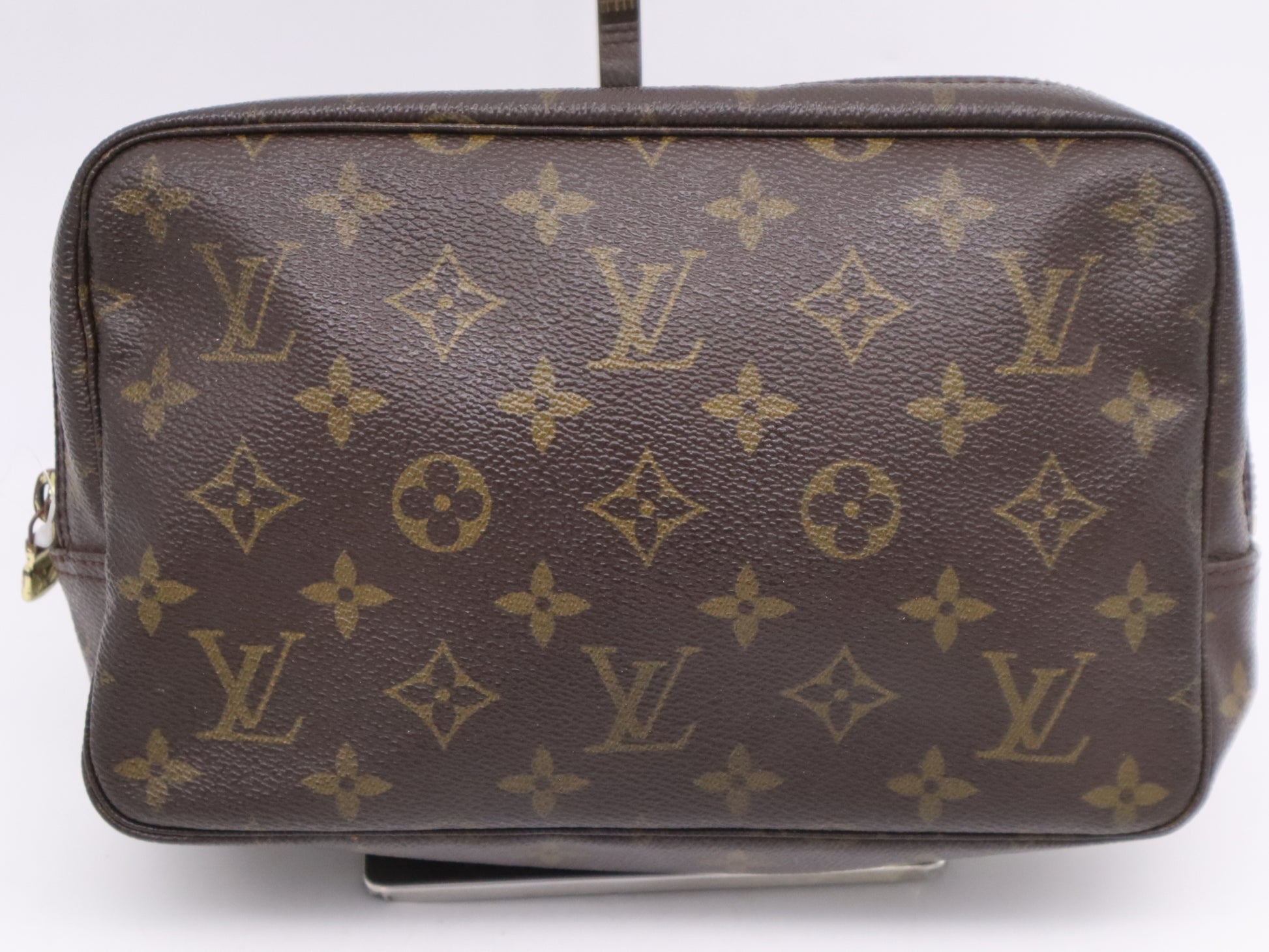 LOUIS VUITTON M47524 Monogram Truss Toilette 23 Pouch