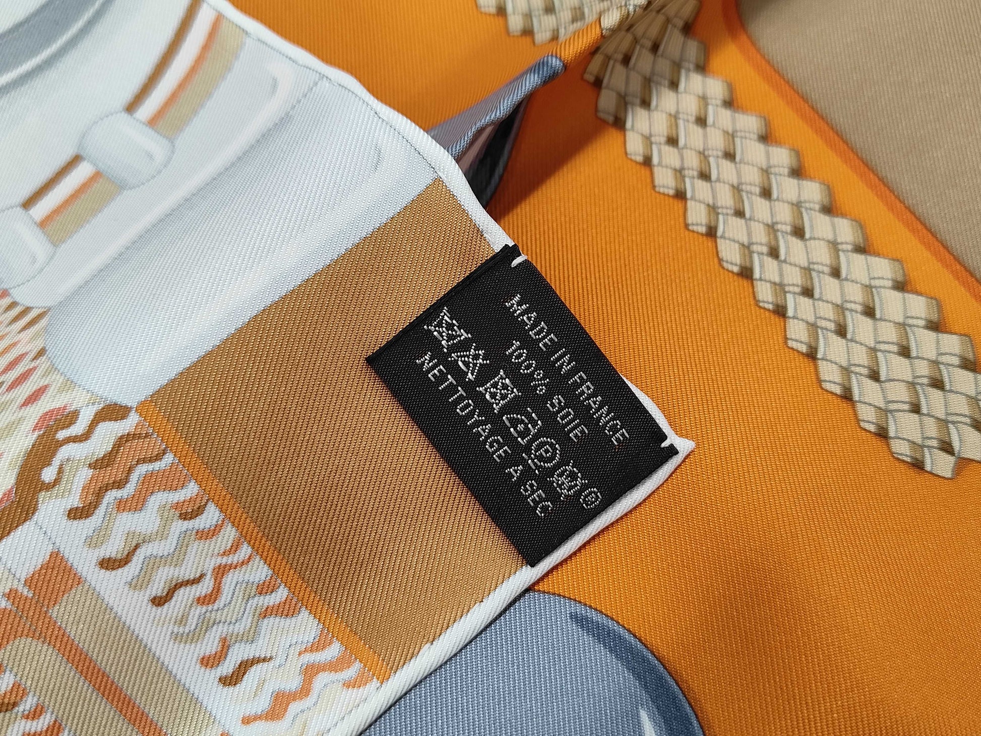 HERMES Silk Carré 90 Flora y Plata Scarf with Silver Flowers in Orange and Brown