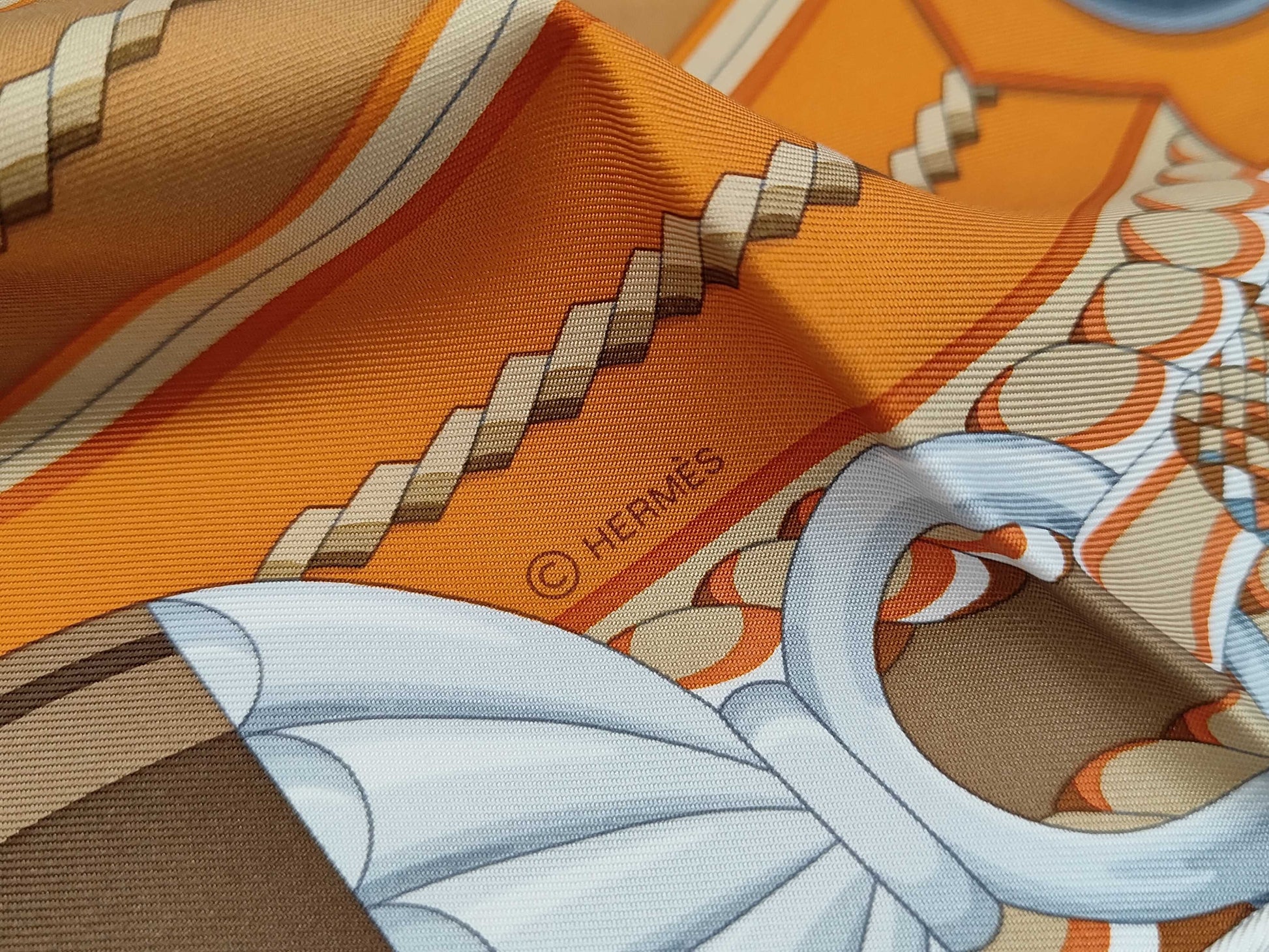 HERMES Silk Carré 90 Flora y Plata Scarf with Silver Flowers in Orange and Brown