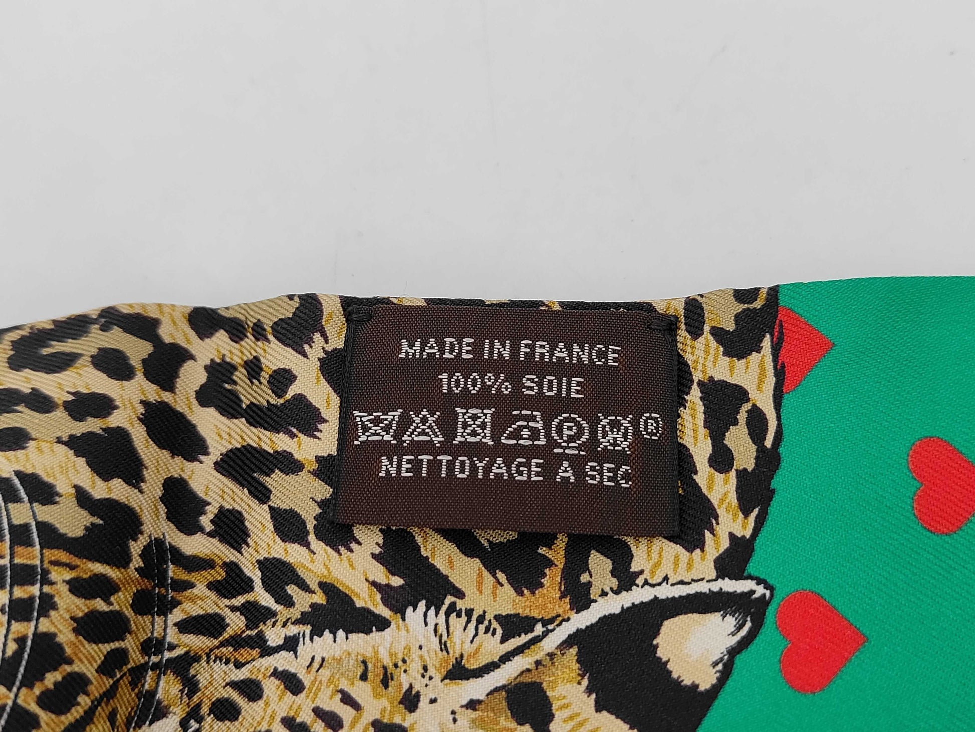 HERMES Silk Twilly Jungle Love Emeraude Green Scarf with Box