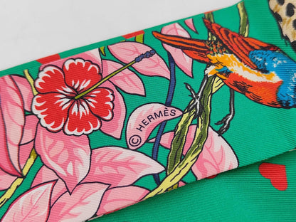 HERMES Silk Twilly Jungle Love Emeraude Green Scarf with Box