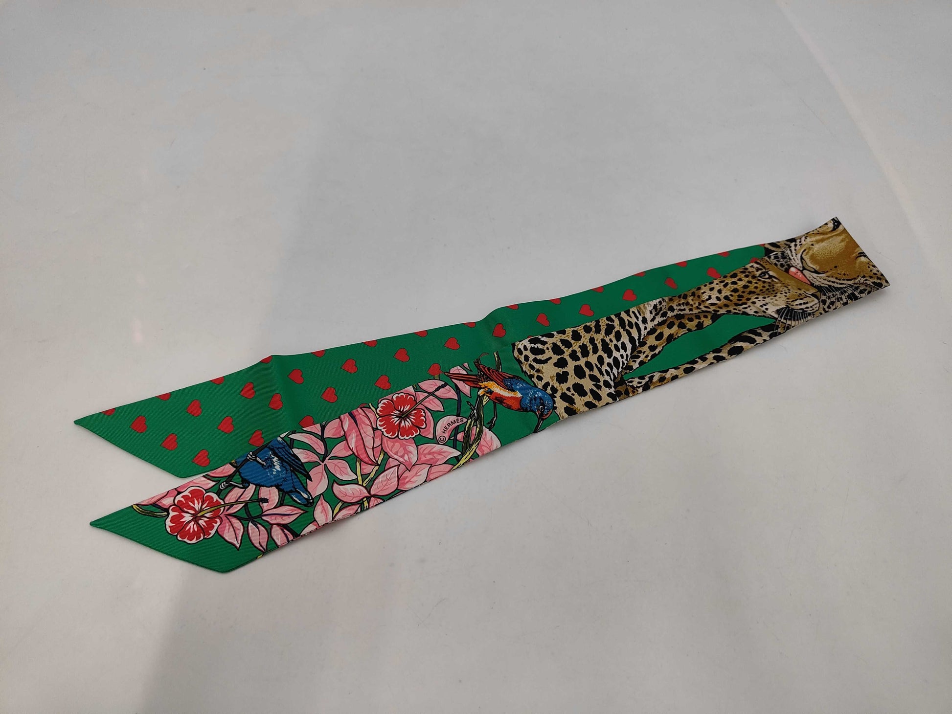 HERMES Silk Twilly Jungle Love Emeraude Green Scarf with Box