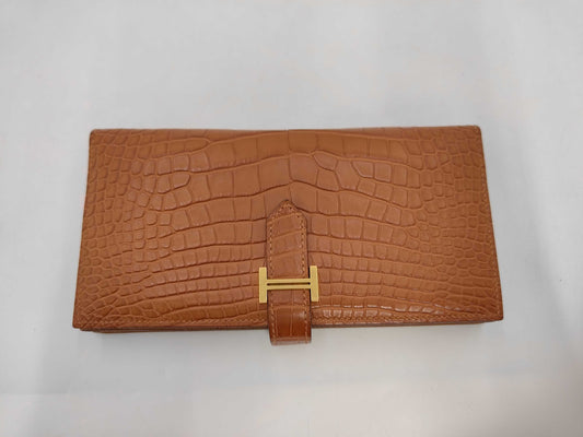 HERMES Bearn soufflet long wallet, crocodile, matte alligator leather, U stamp, gold hardware, brown wallet
