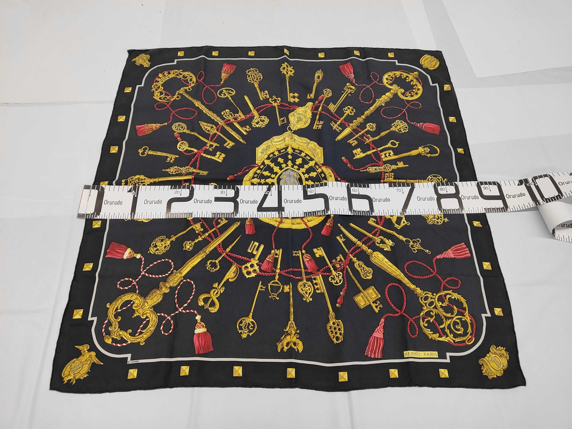 HERMES Silk Carré 90 LES CLES THE KEYS Scarf Black Yellow Red