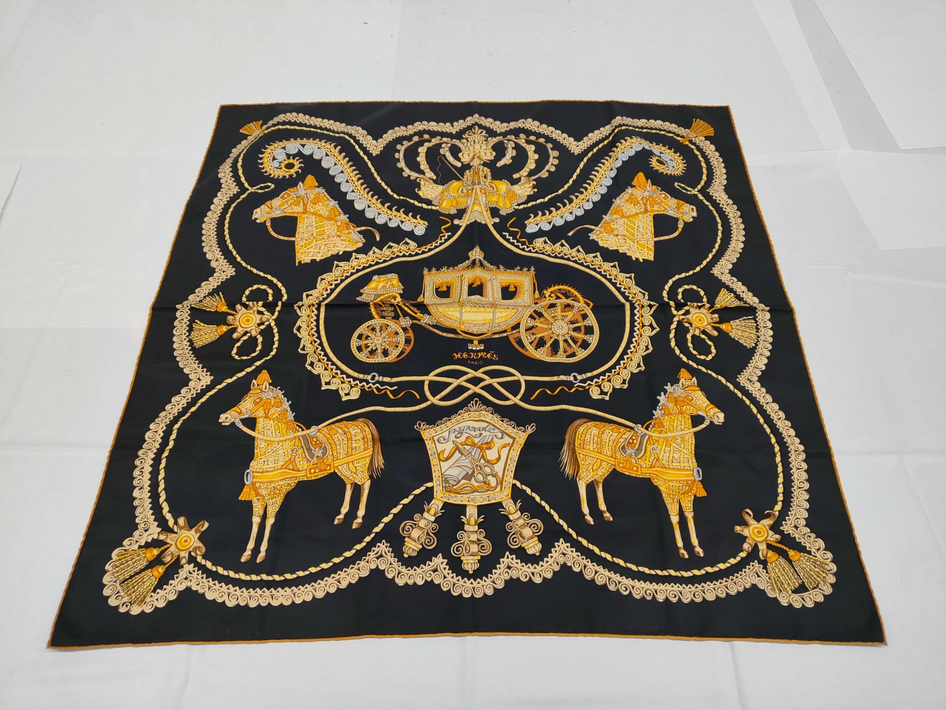 HERMES Silk Carré 90 SELLES A HOUSSE Cover Saddle Black Yellow Scarf