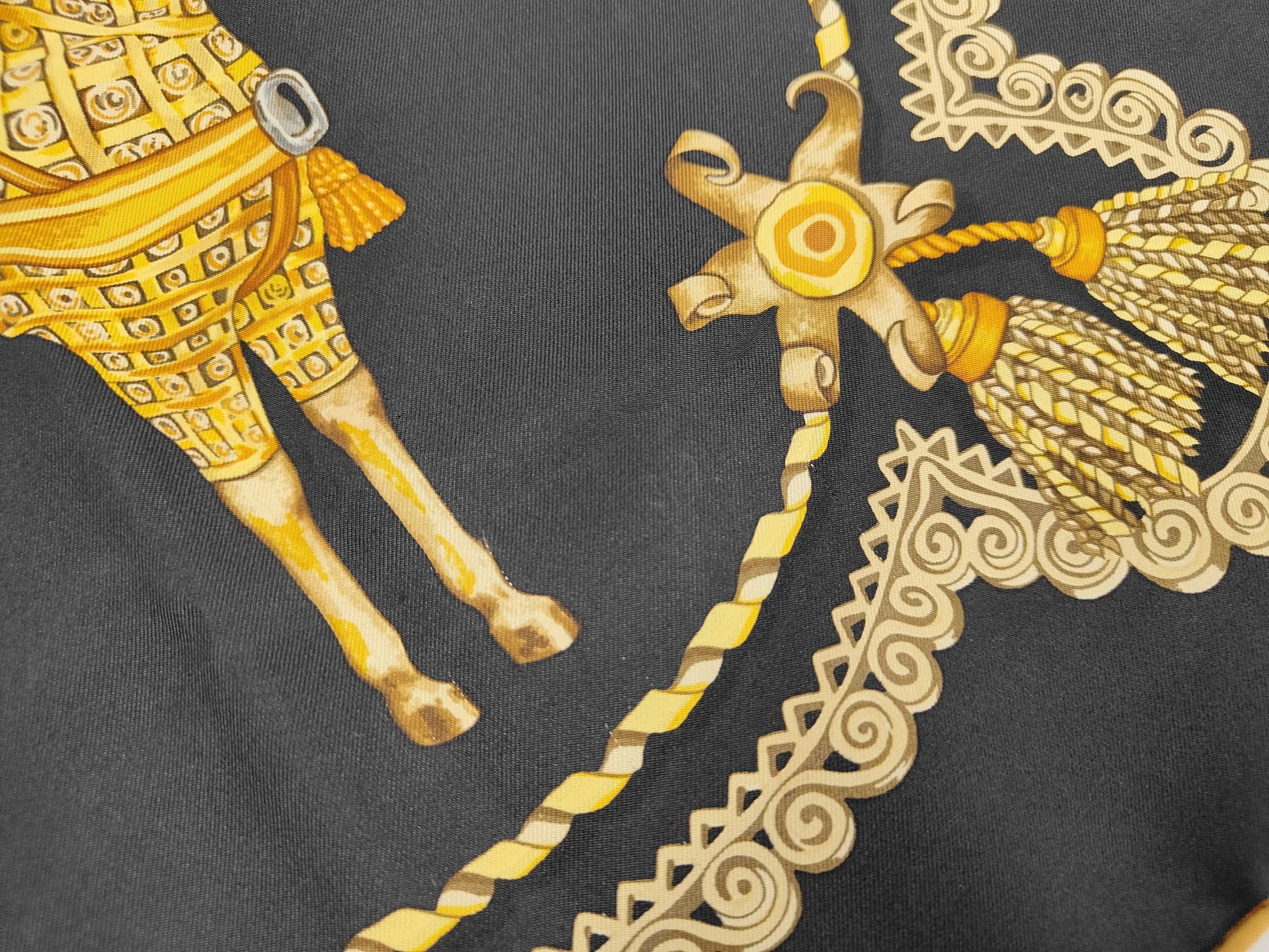 HERMES Silk Carré 90 SELLES A HOUSSE Cover Saddle Black Yellow Scarf