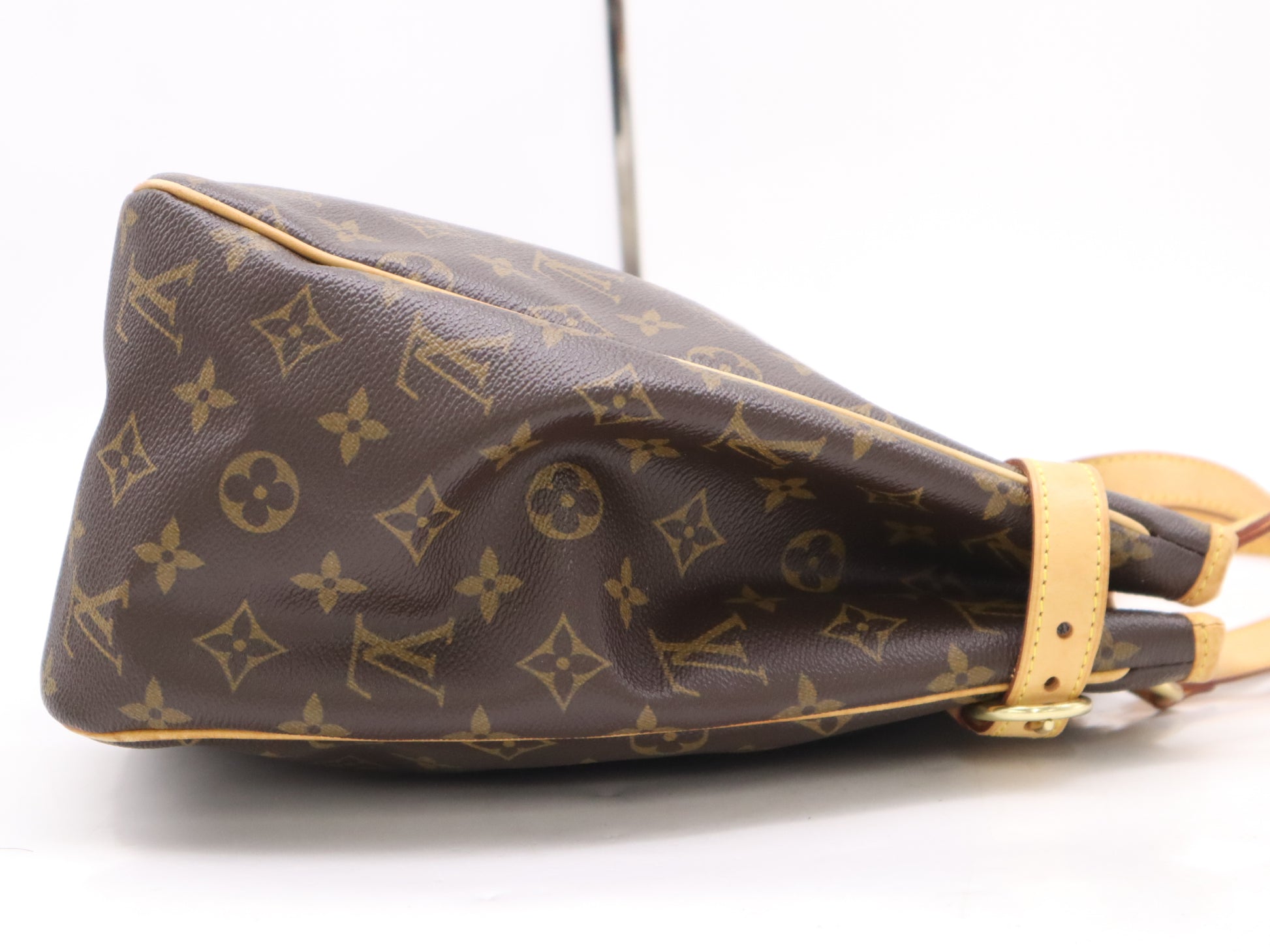 LOUIS VUITTON M51153 Monogram Batignol Vertical Tote Bag