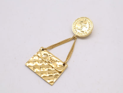 CHANEL GP Coco Mark Matelasse Gold Brooch