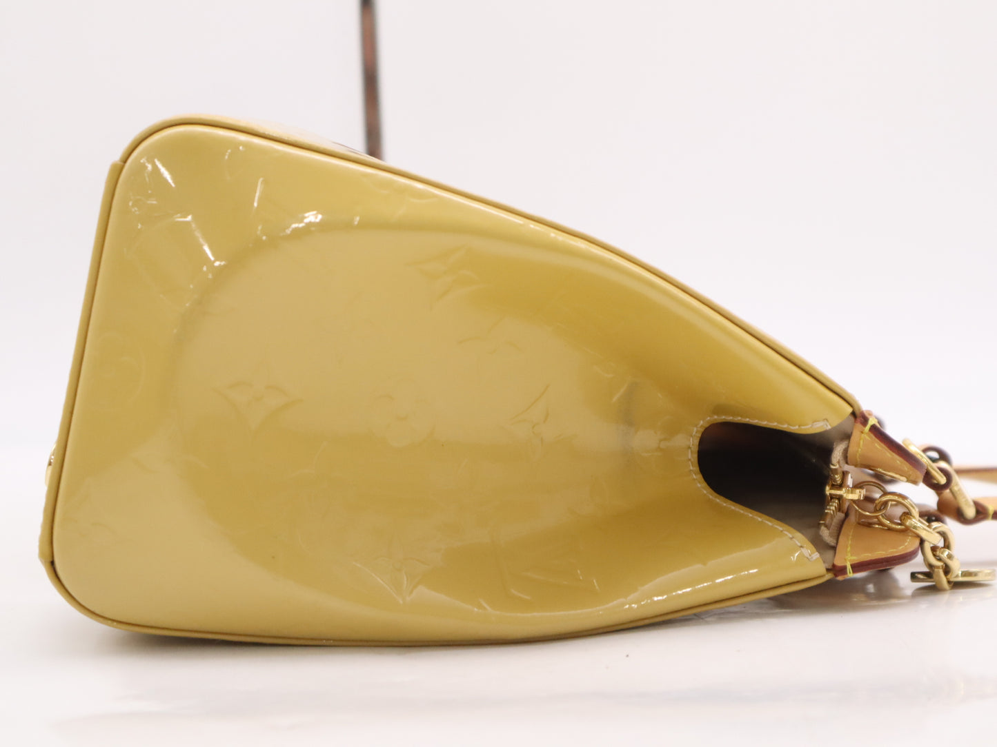 LOUIS VUITTON M90108 Monogram Vernis Blair MM Citrine Handbag