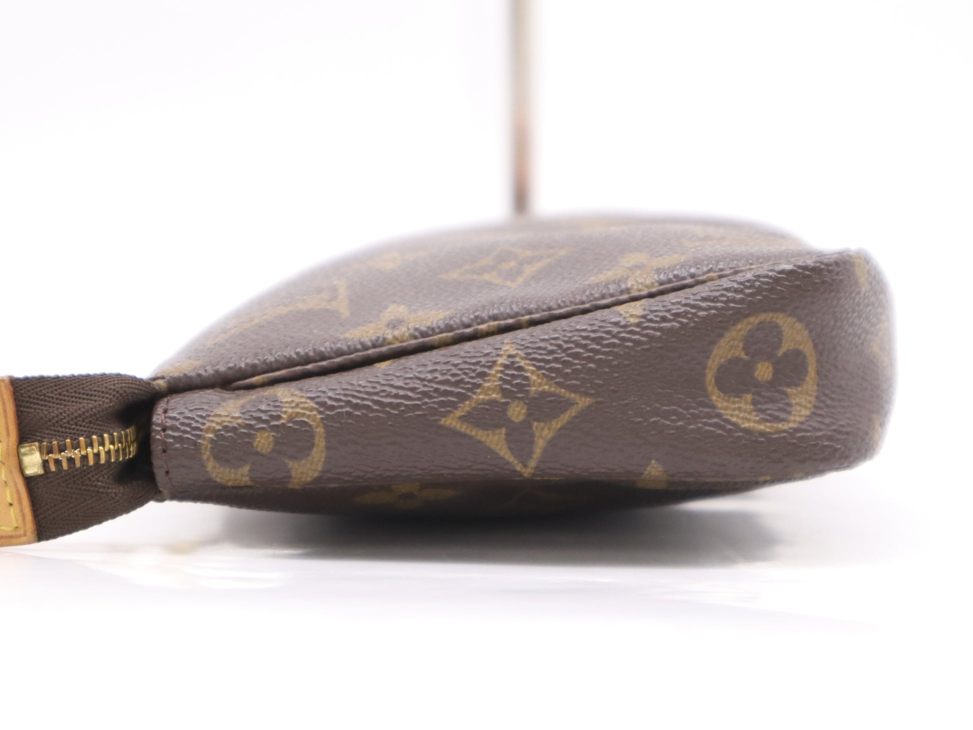 LOUIS VUITTON M51980 Monogram Pochette Accessory Pouch