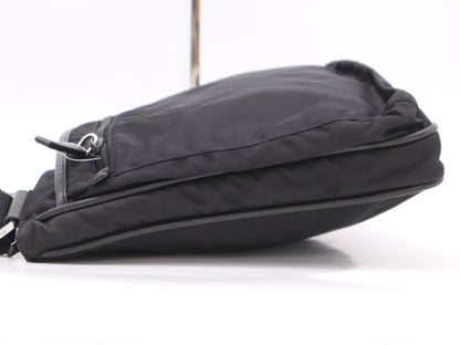 PRADA VA0251 Nylon Triangle Logo Shoulder Bag Black Shoulder Bag