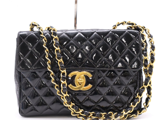 CHANEL Patent Leather Matrasse 30 S Flap W Chain Turnlock GD Hardware Black Seal Blurring Shoulder Bag