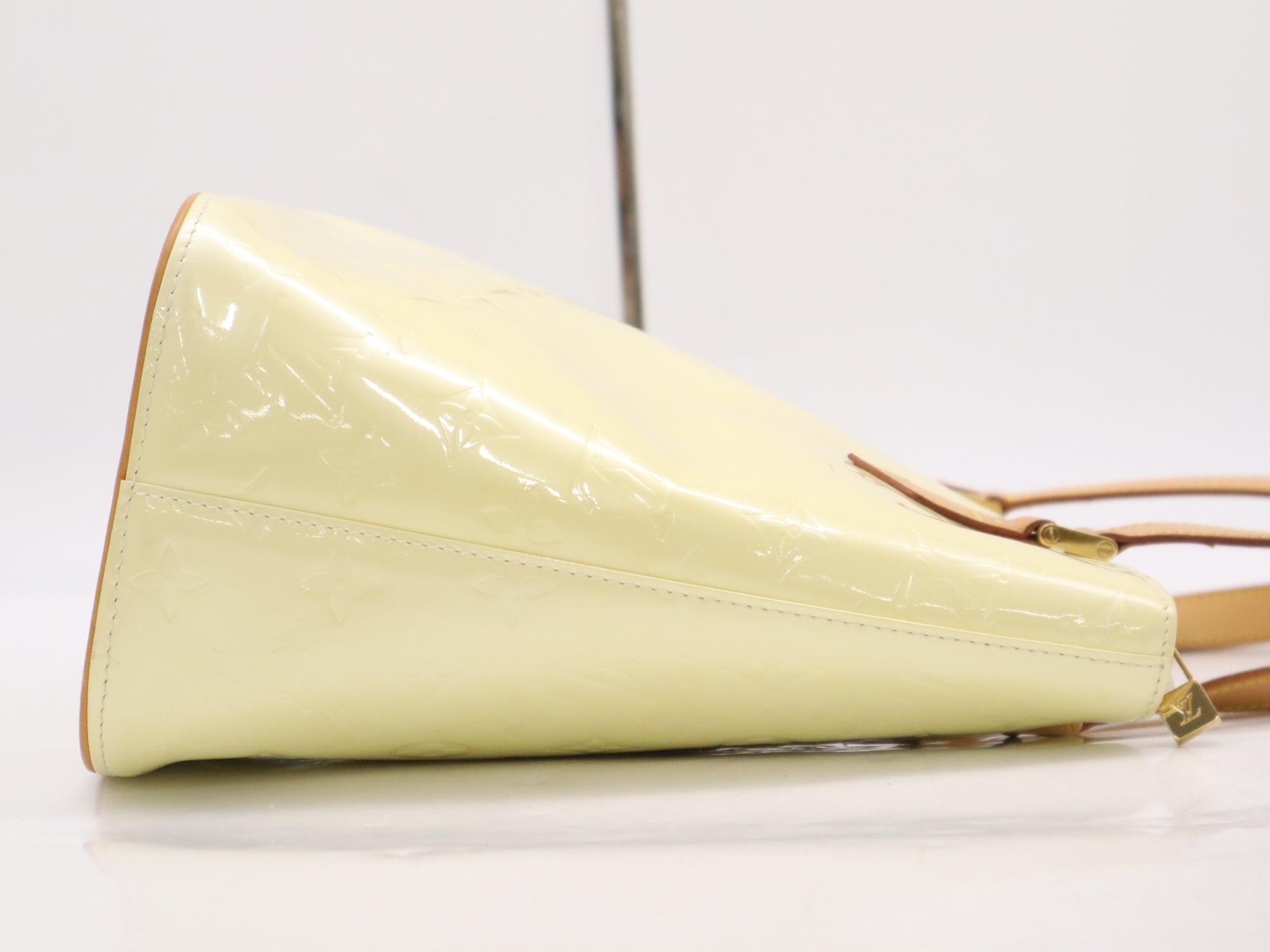 LOUIS VUITTON M91004 Vernis Houston Beige Handbag