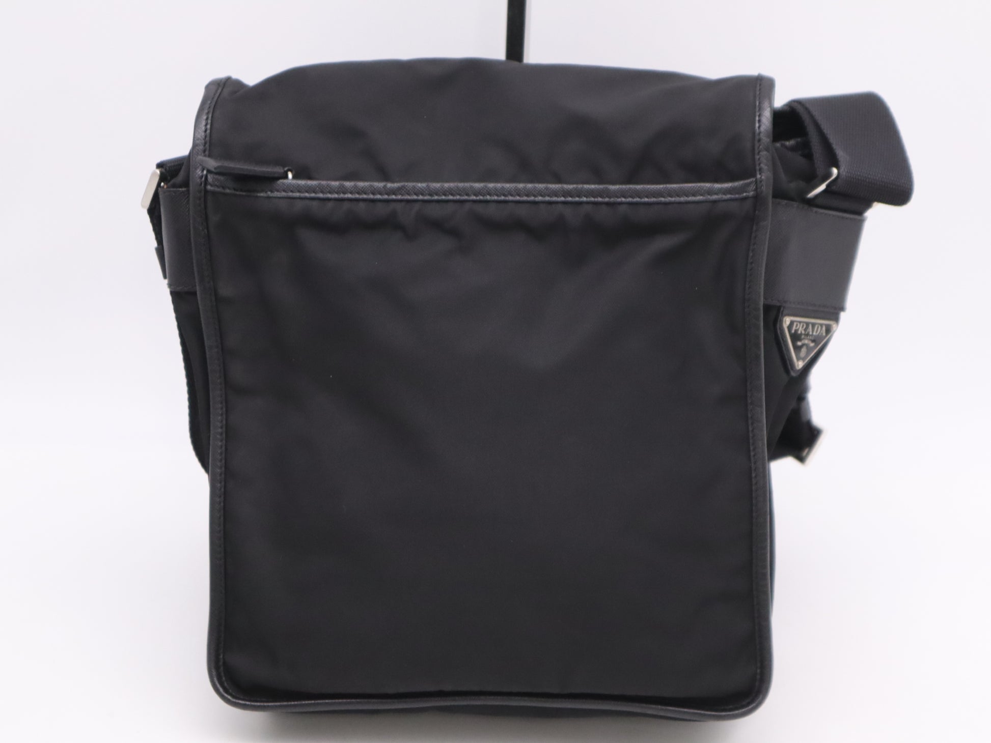 PRADA V167 Nylon x Leather Triangle Logo Messenger Bag Black Shoulder Bag